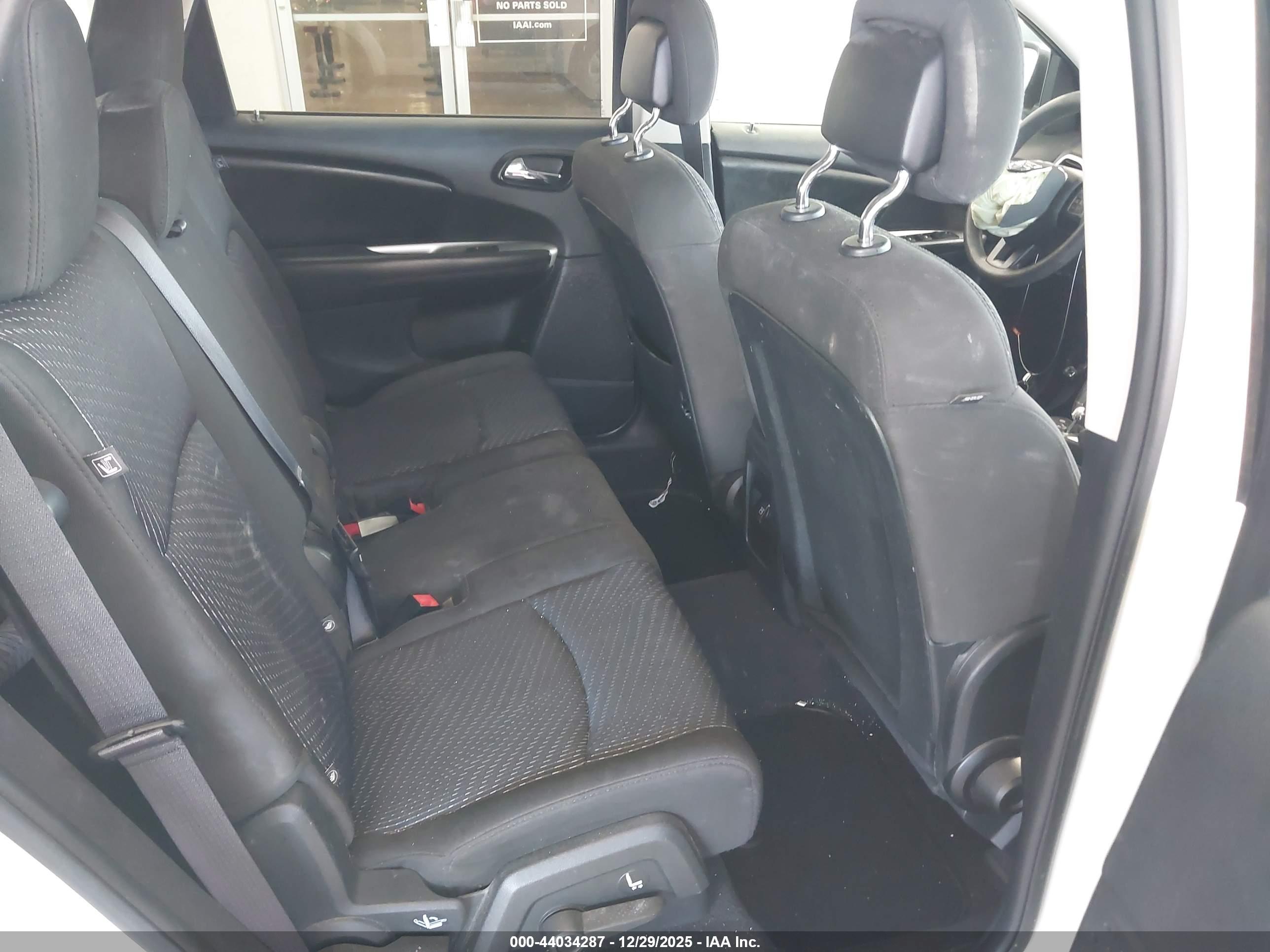 DODGE JOURNEY image 8