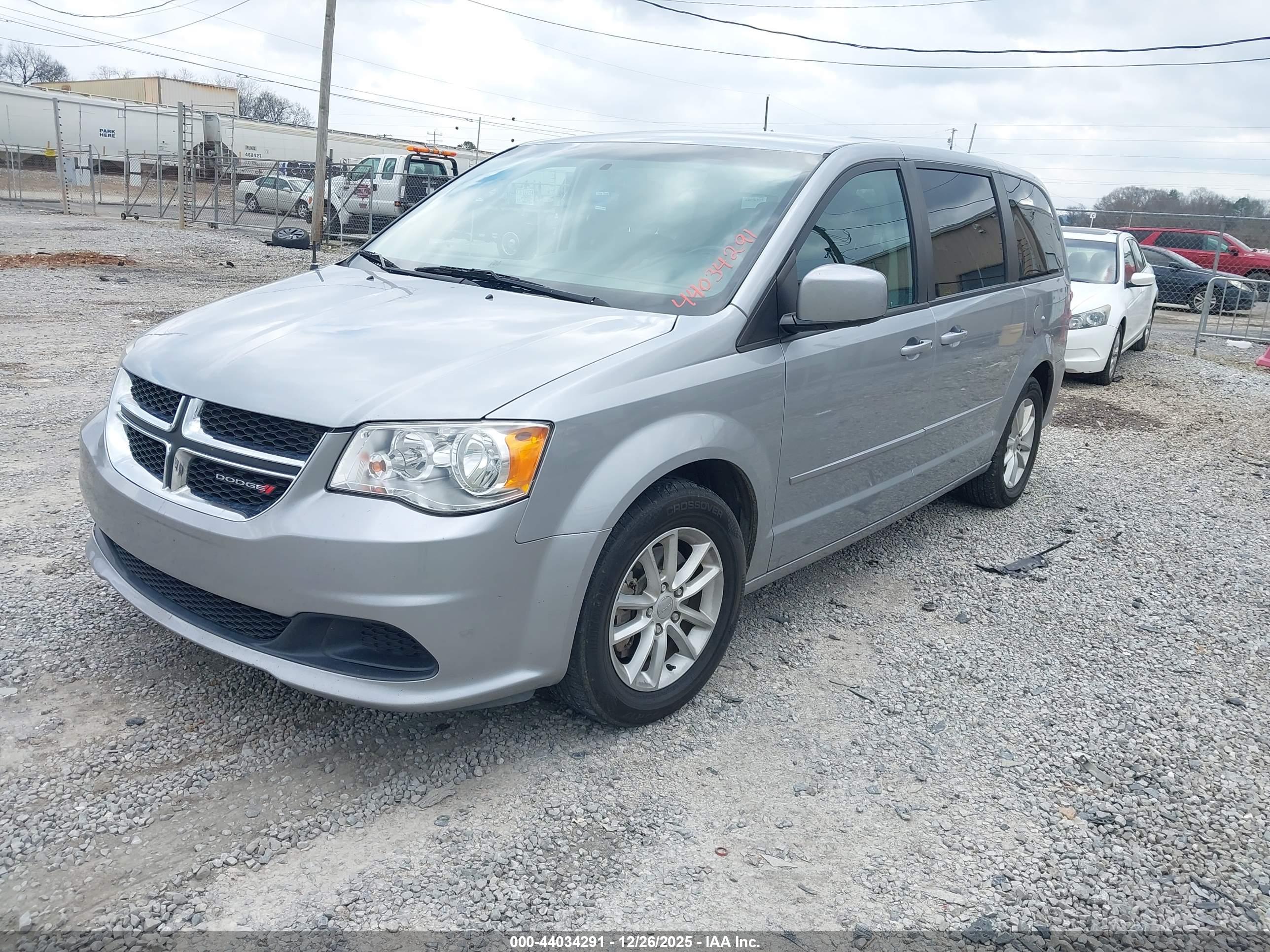 DODGE GRAND image 2