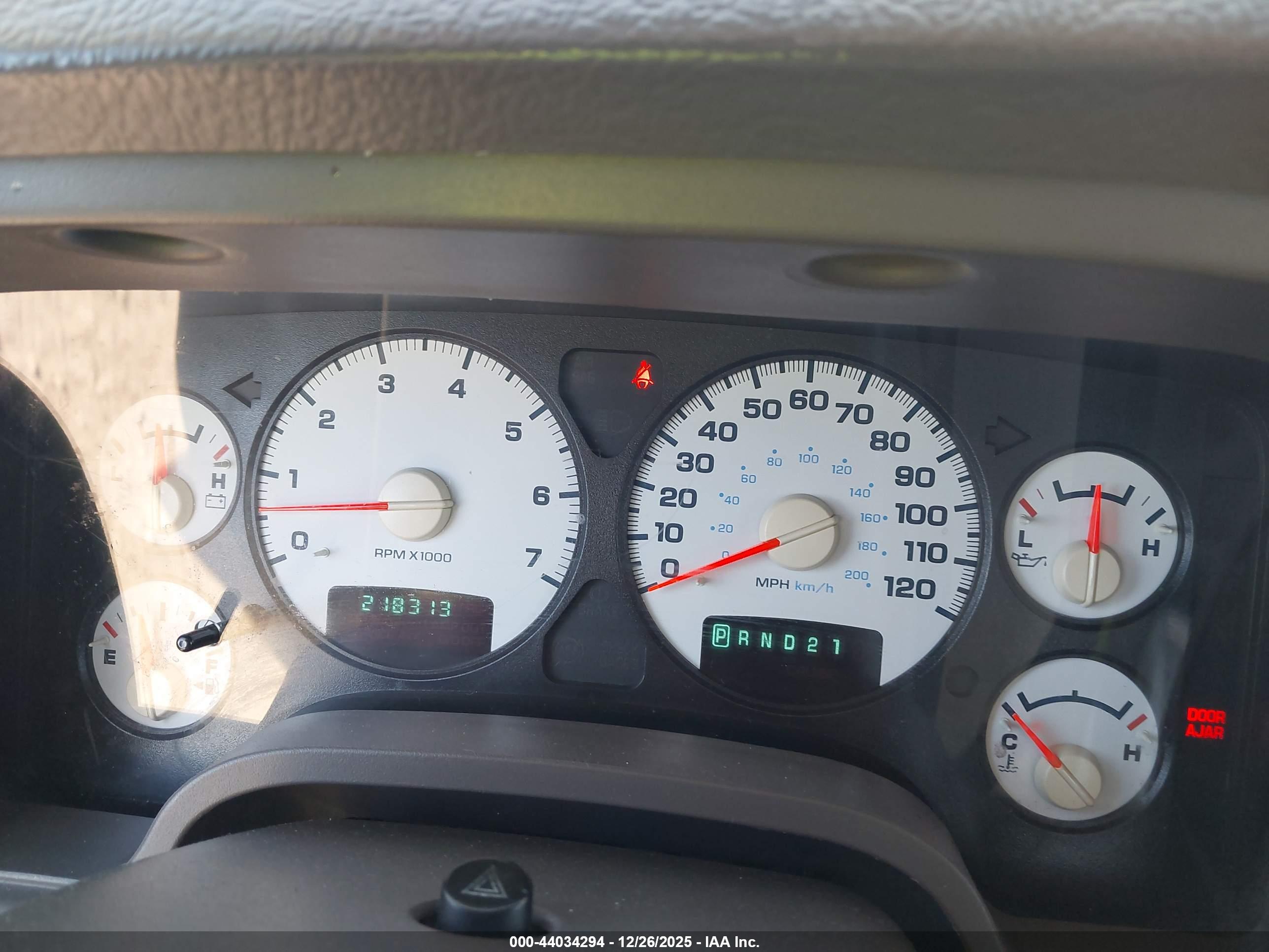 DODGE RAM image 7