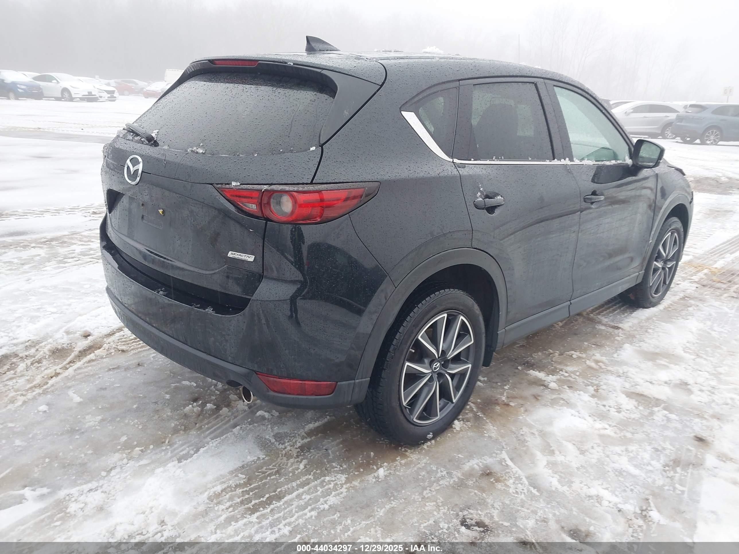 MAZDA CX-5 image 4