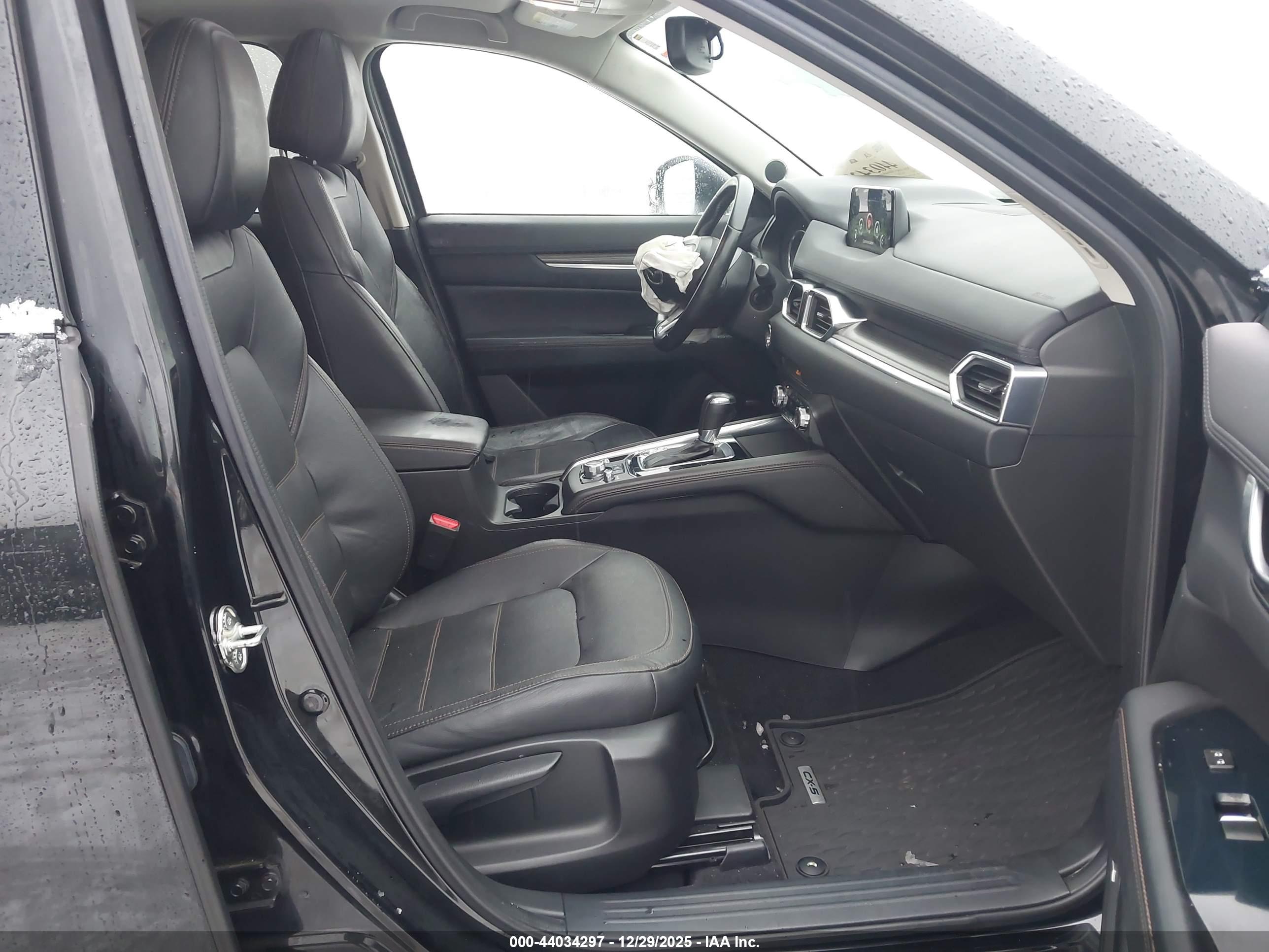 MAZDA CX-5 image 5