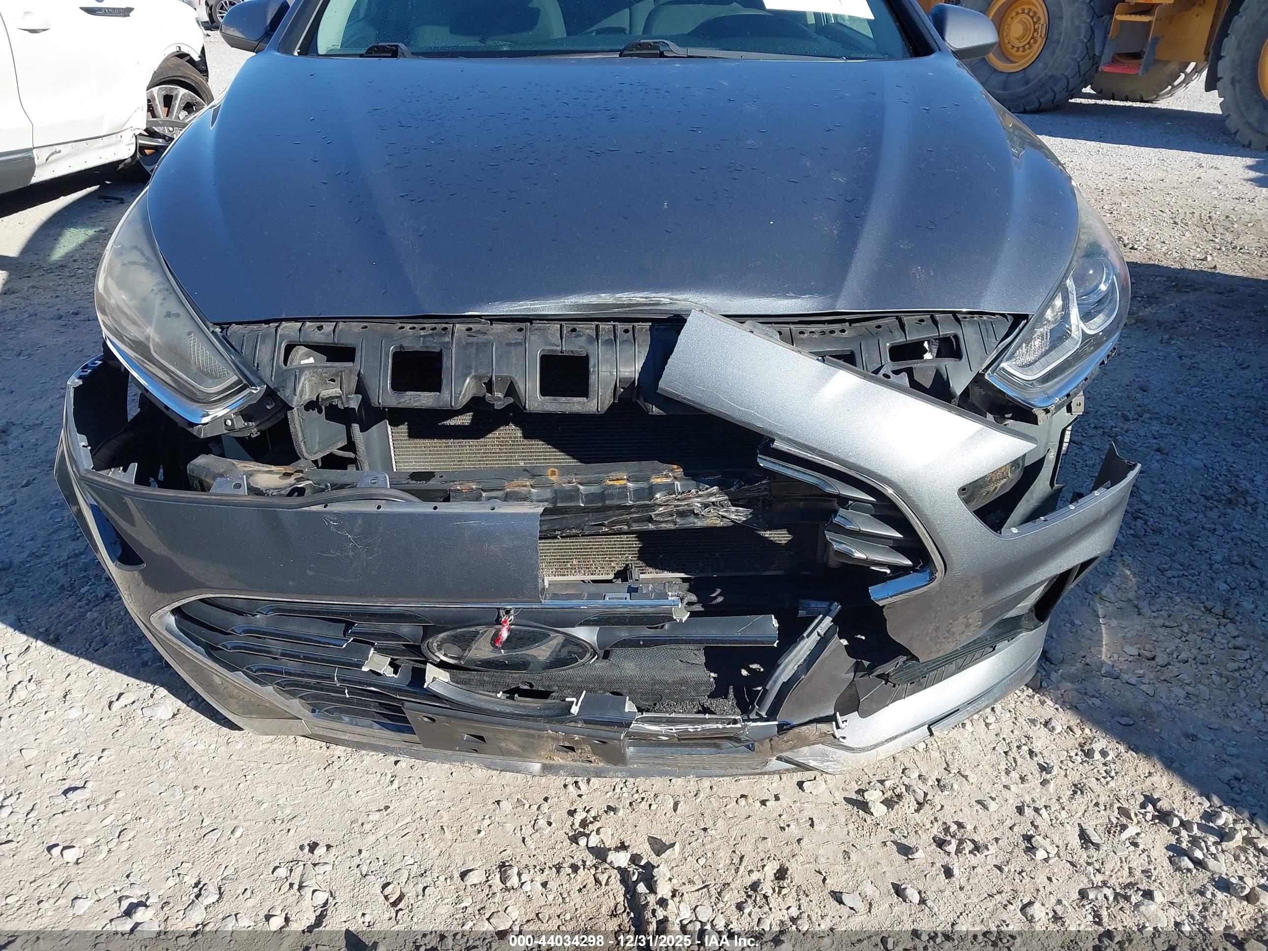 HYUNDAI SONATA image 6