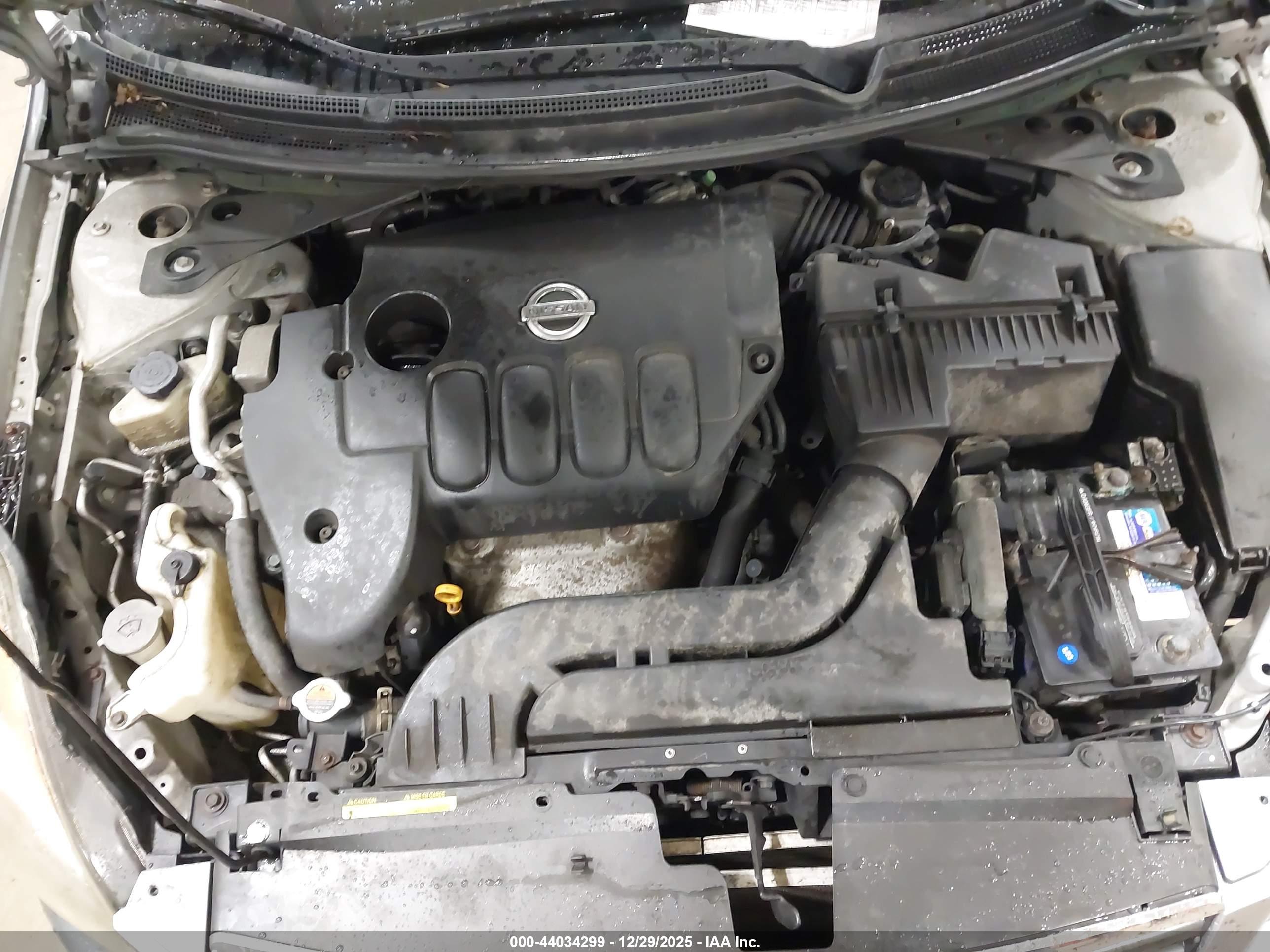 NISSAN ALTIMA image 10