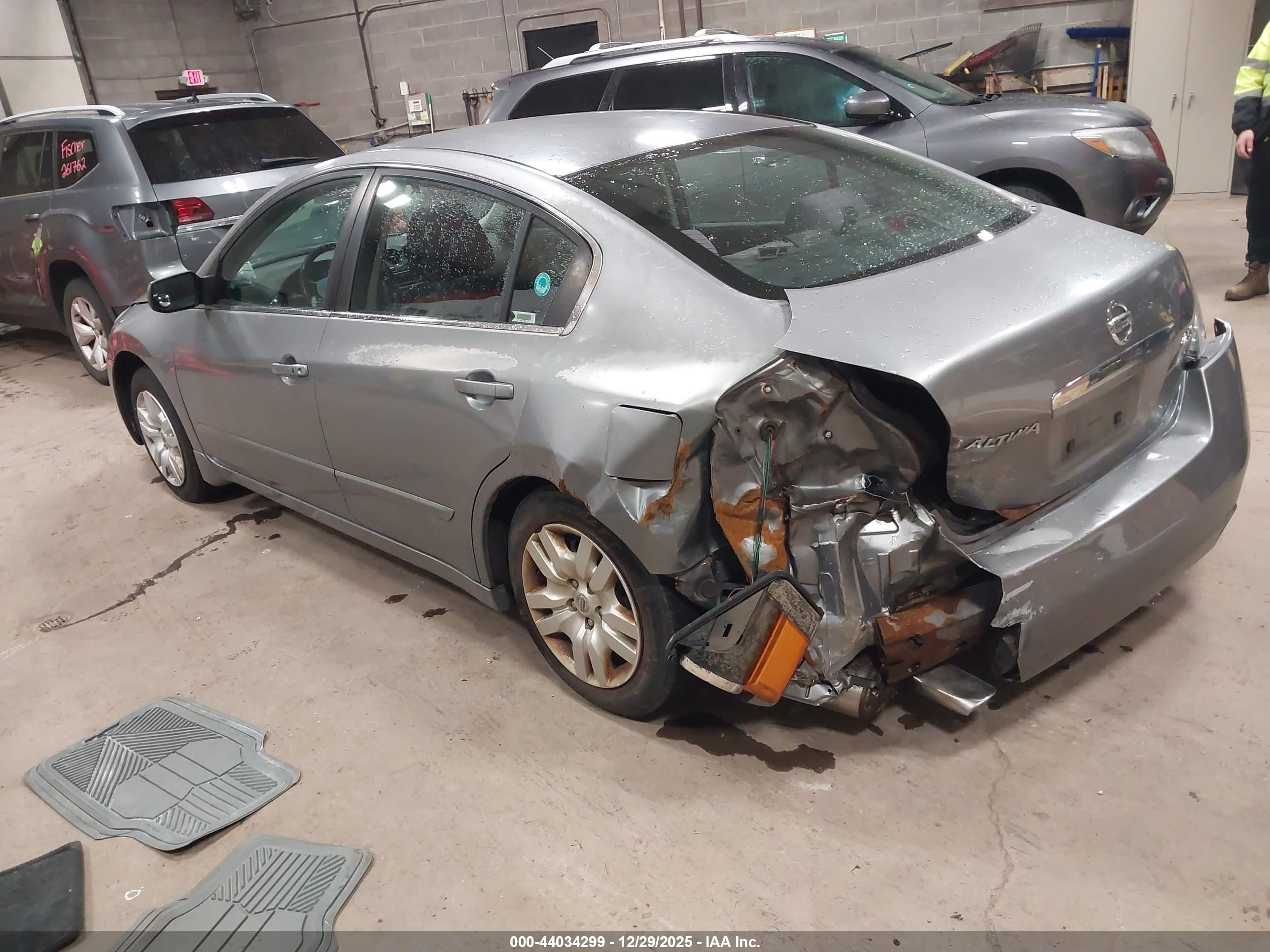 NISSAN ALTIMA image 3