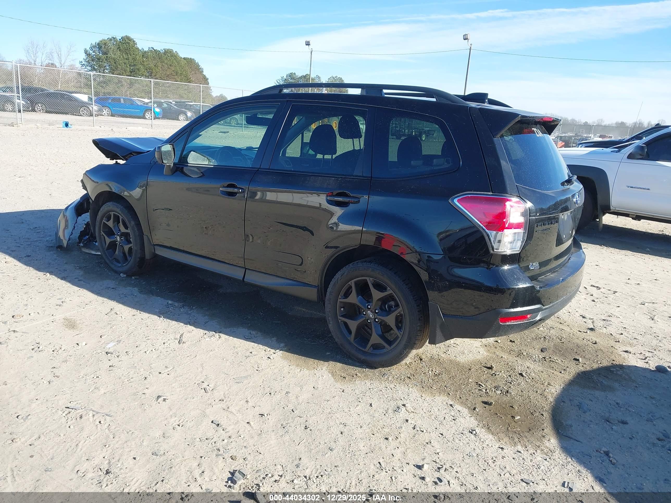 SUBARU FORESTER image 3