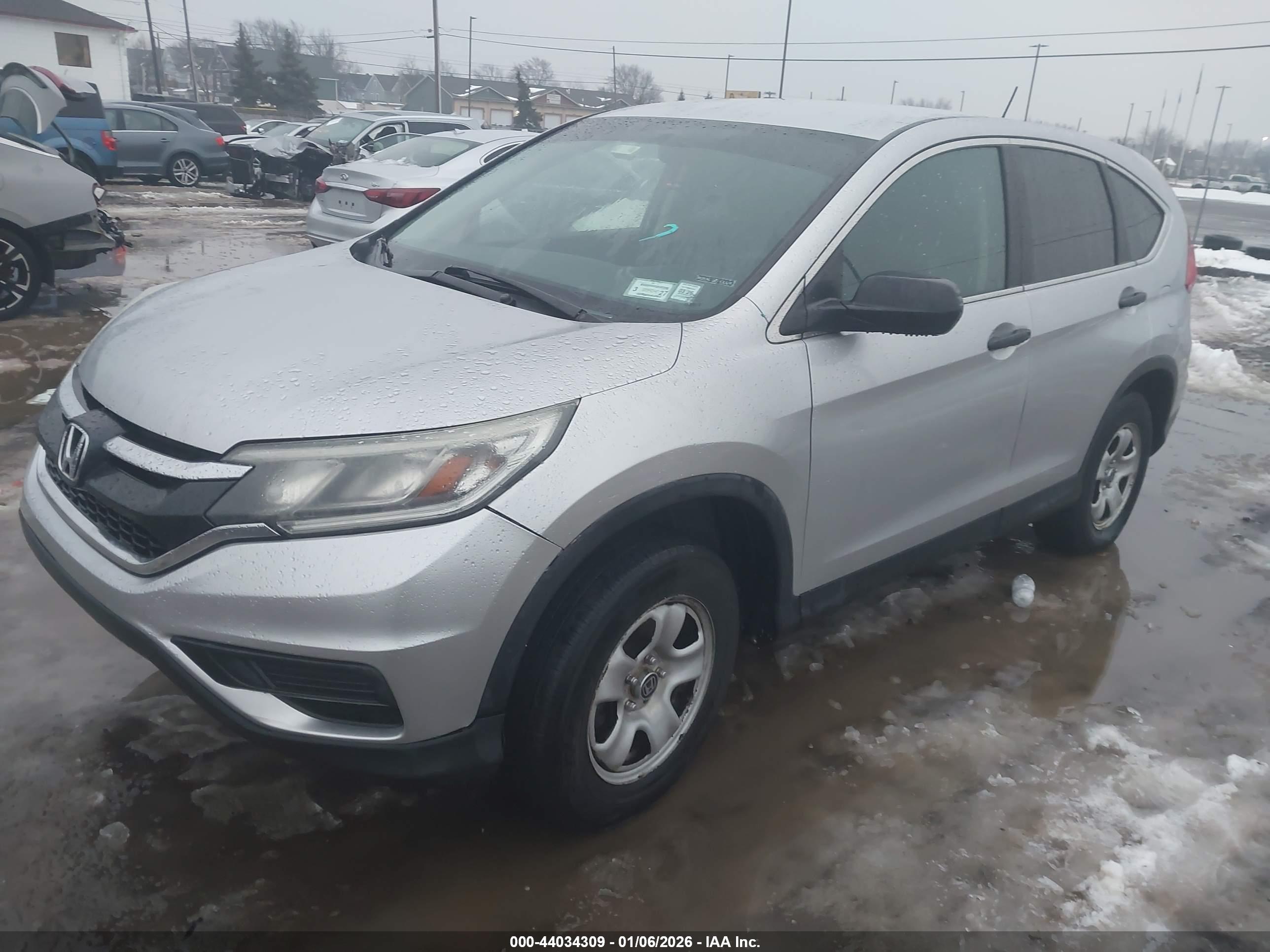 HONDA CR-V image 2
