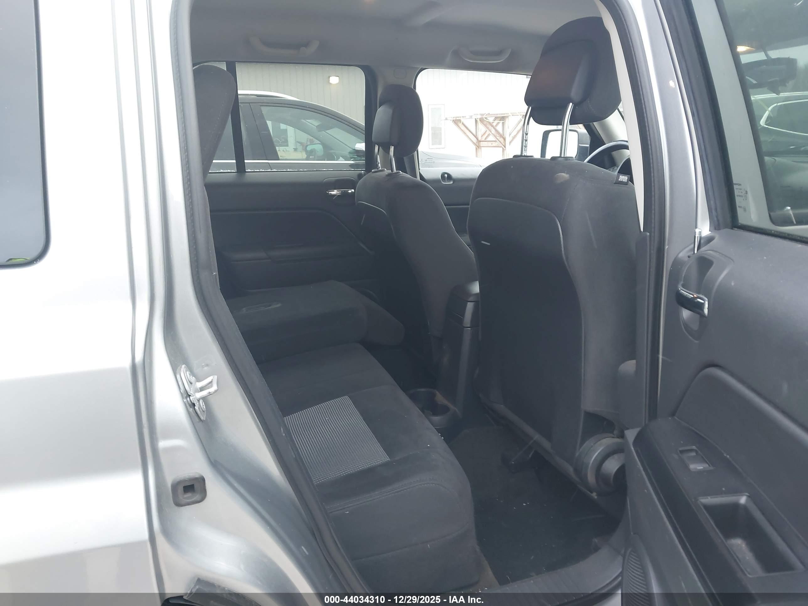 JEEP PATRIOT image 8