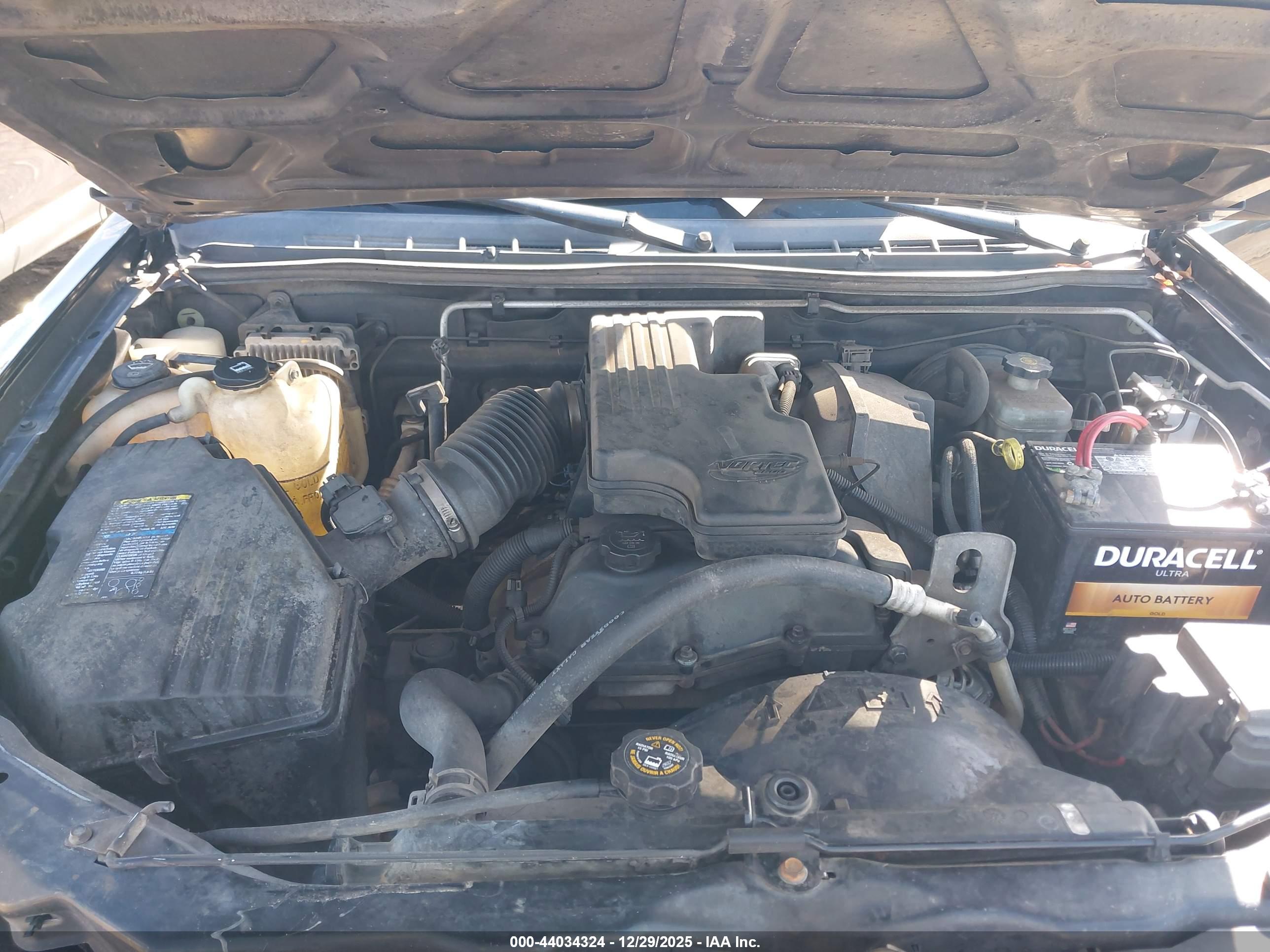 CHEVROLET COLORADO image 10