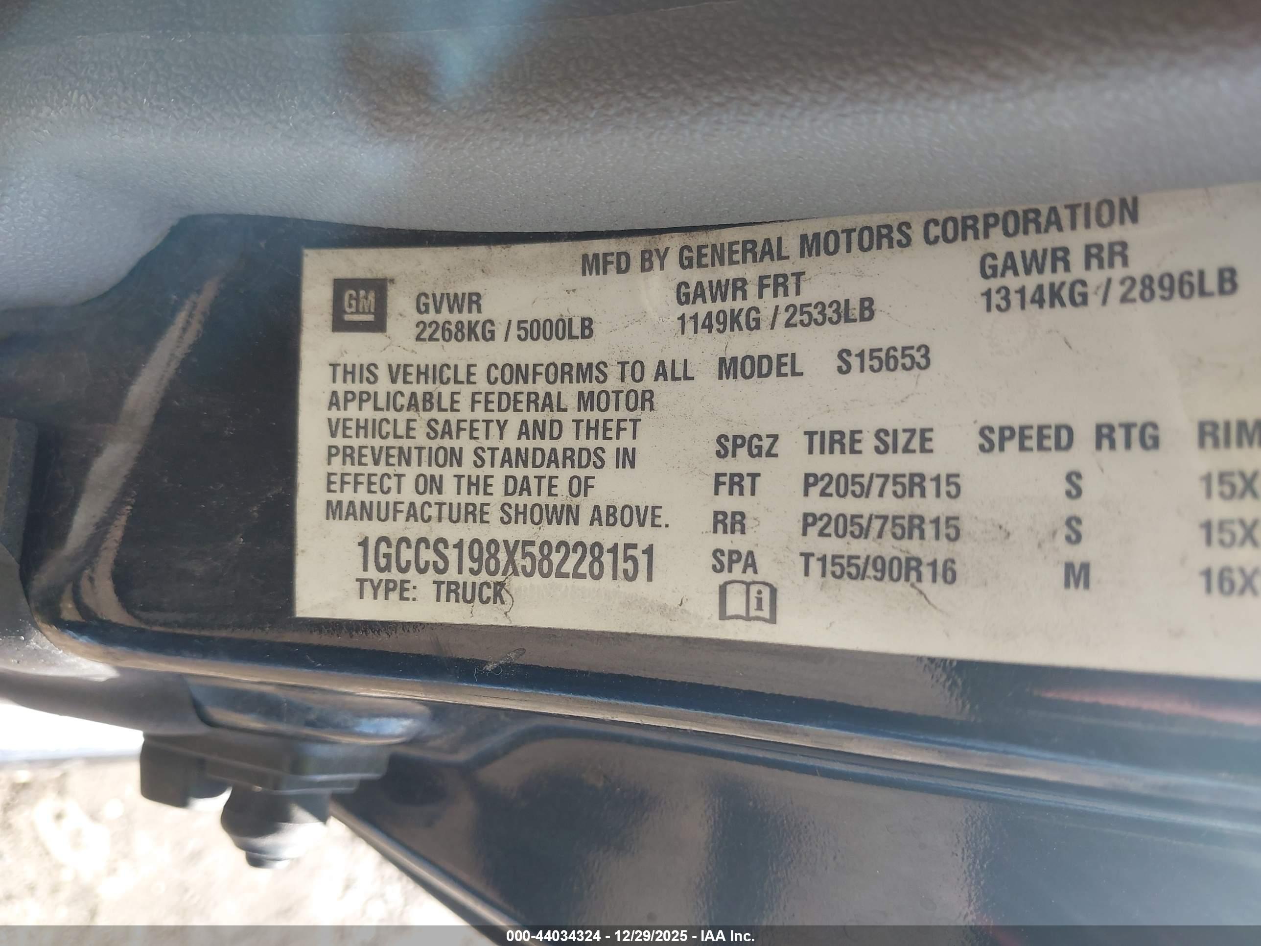 CHEVROLET COLORADO image 9