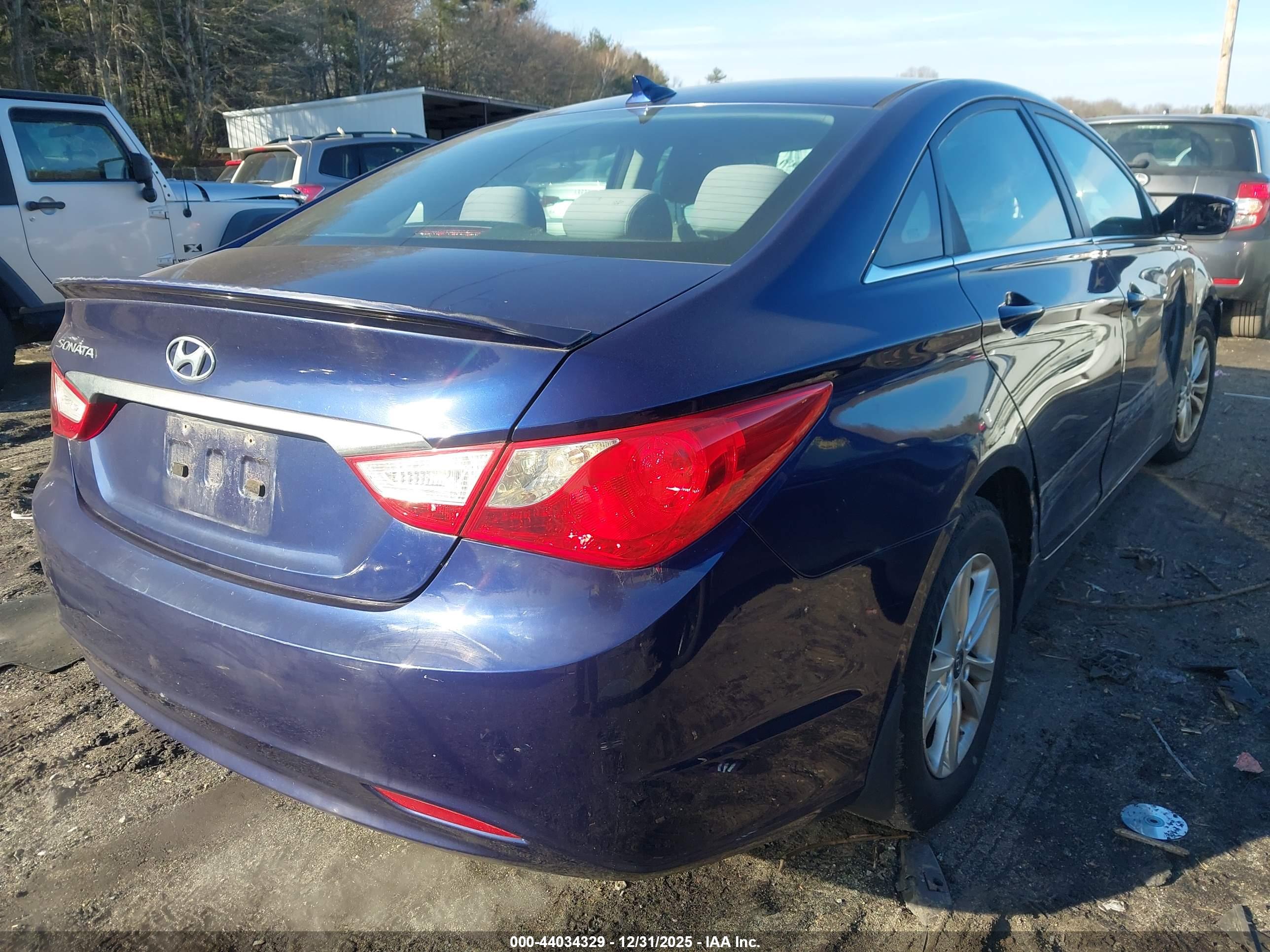 HYUNDAI SONATA image 4