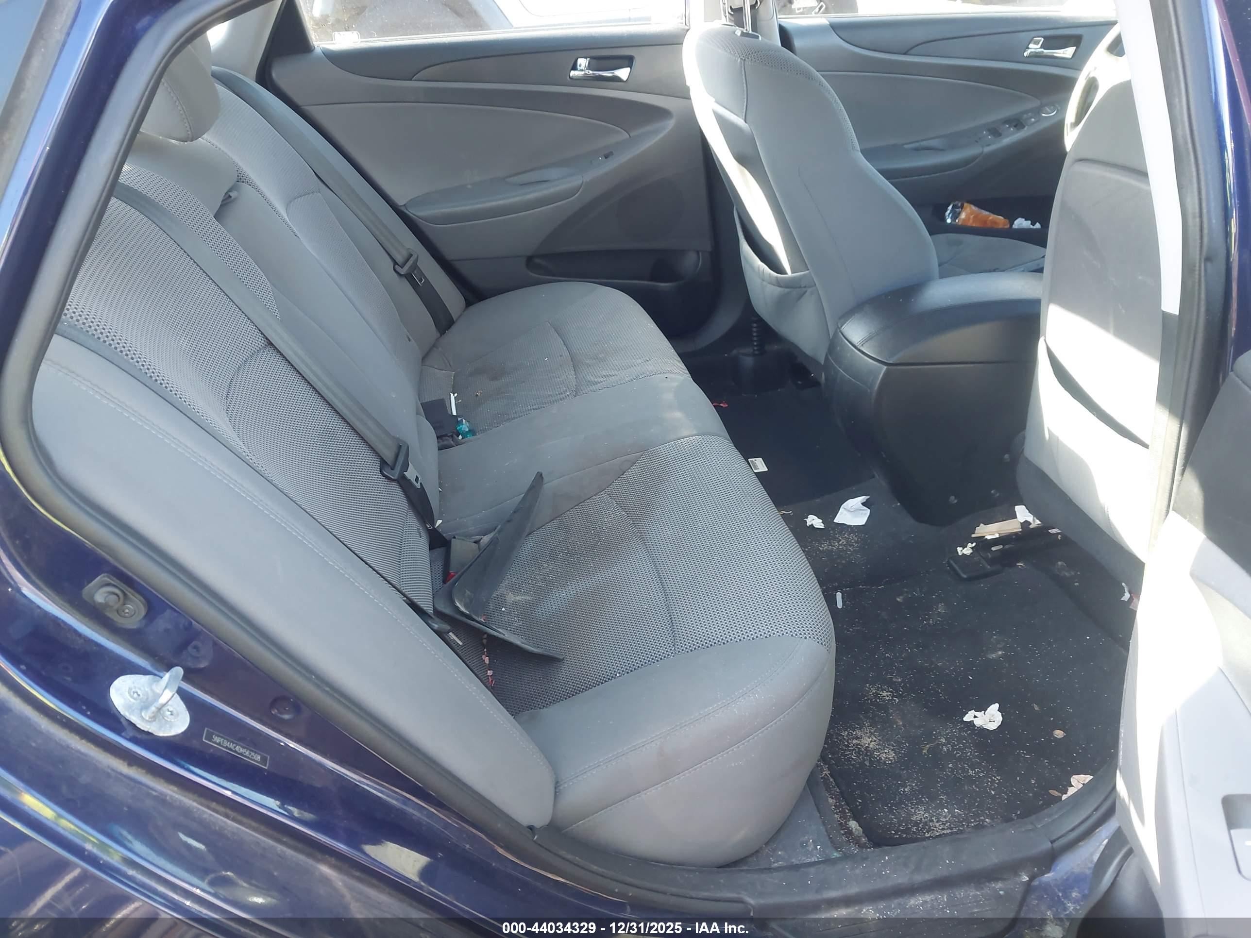 HYUNDAI SONATA image 8