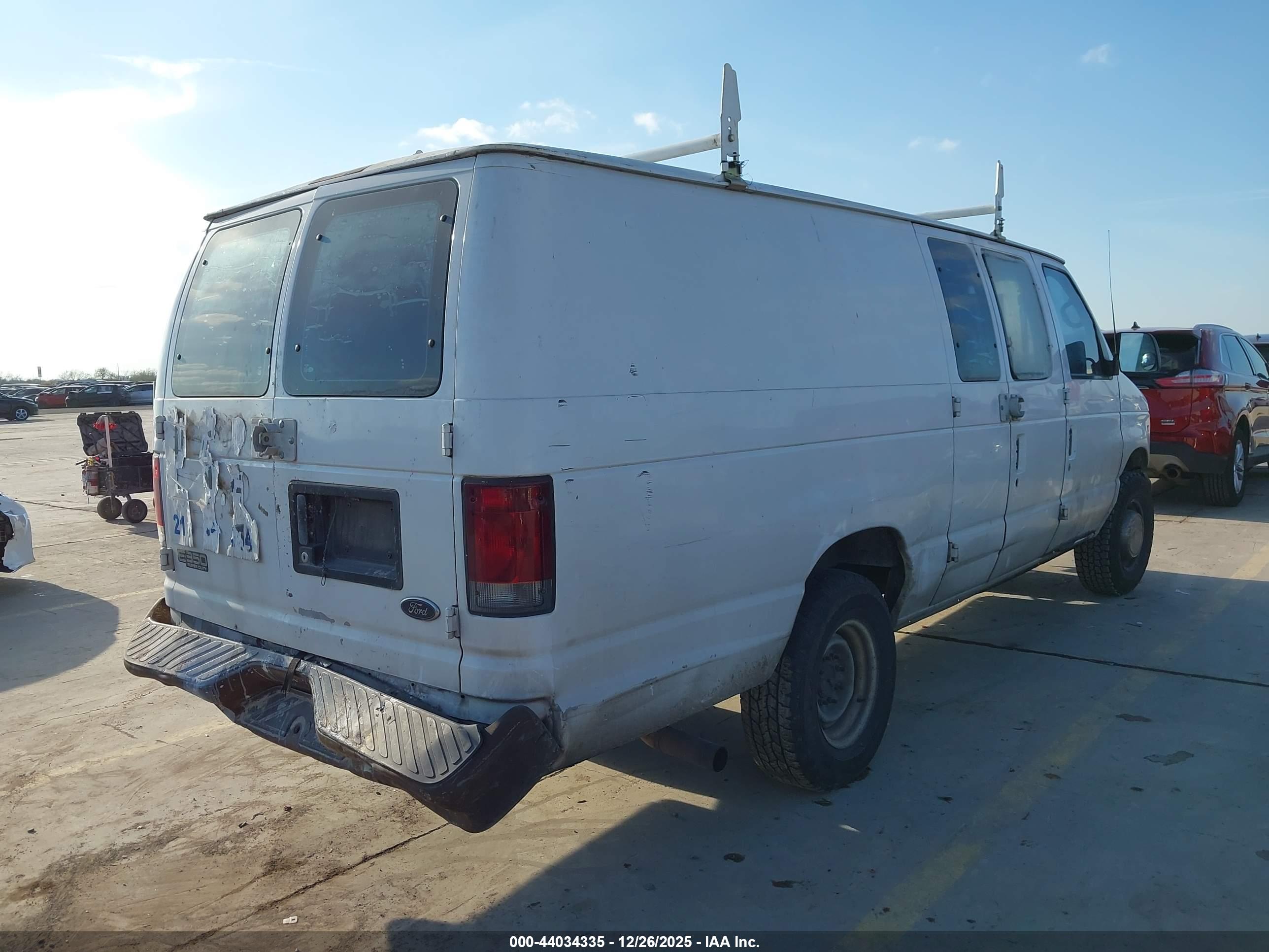 FORD E-350 image 4