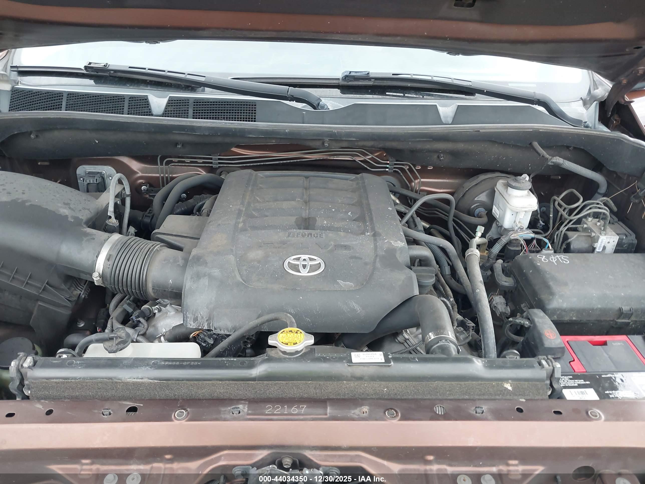 TOYOTA TUNDRA image 10