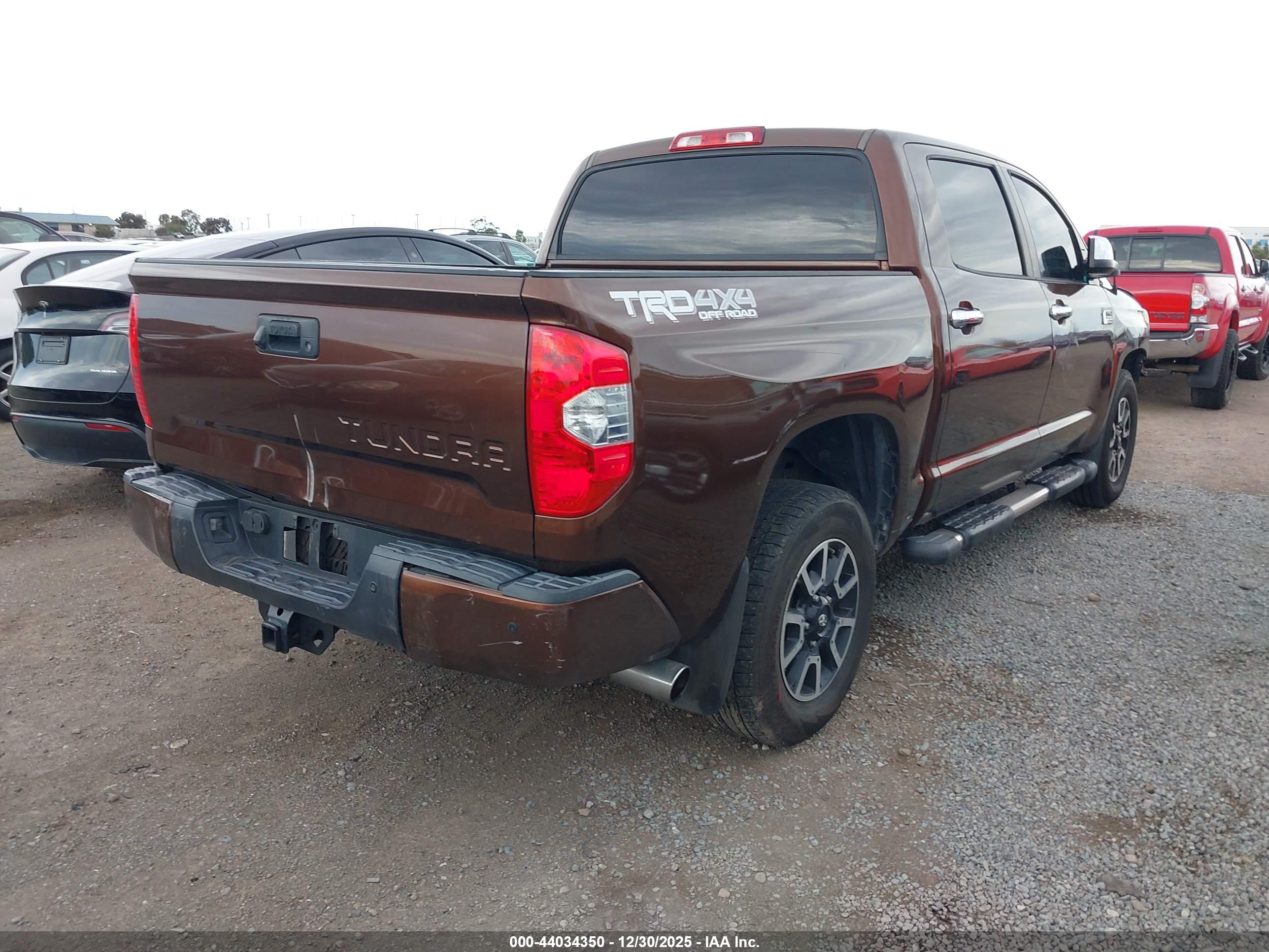 TOYOTA TUNDRA image 4