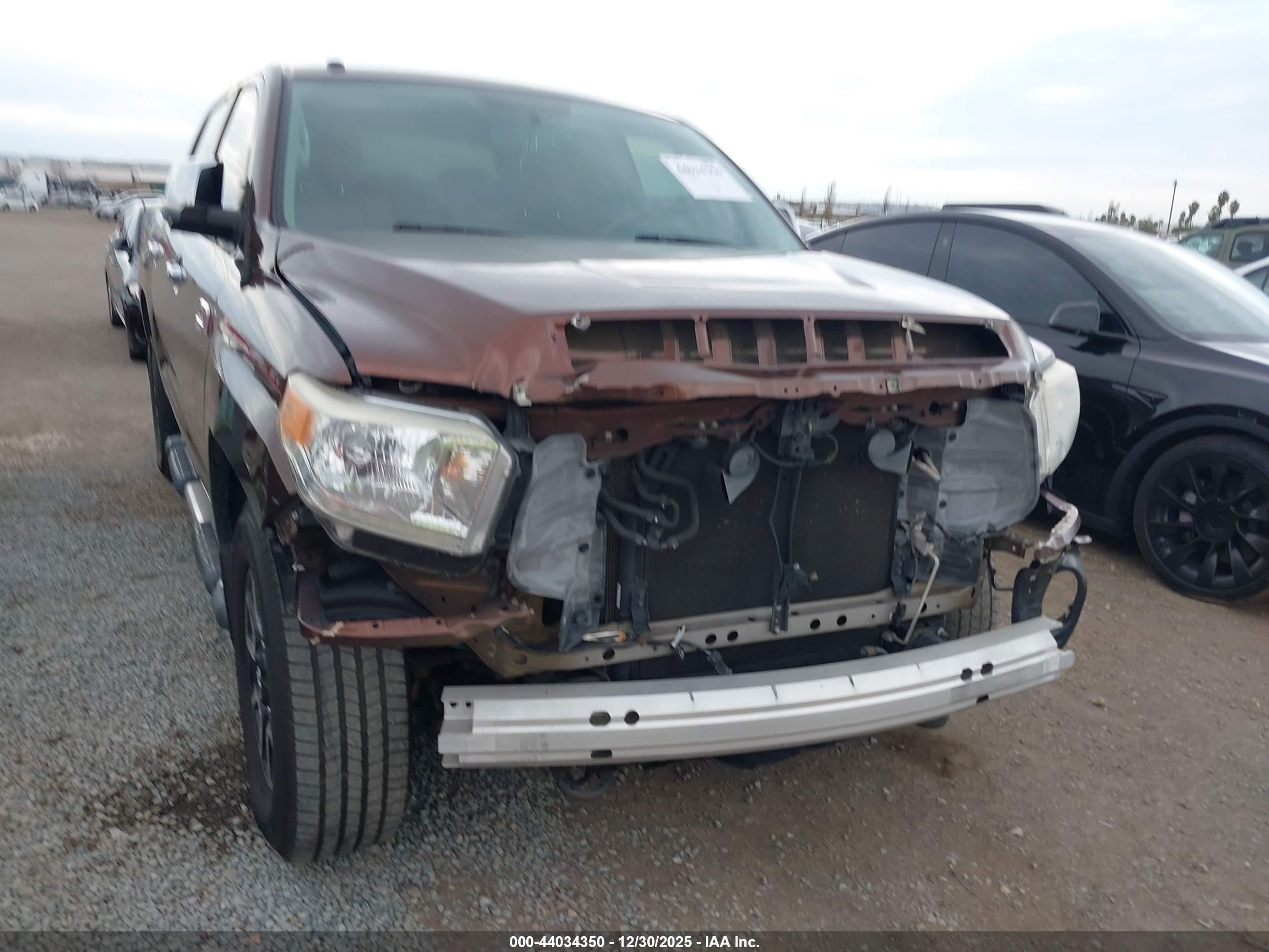 TOYOTA TUNDRA image 6