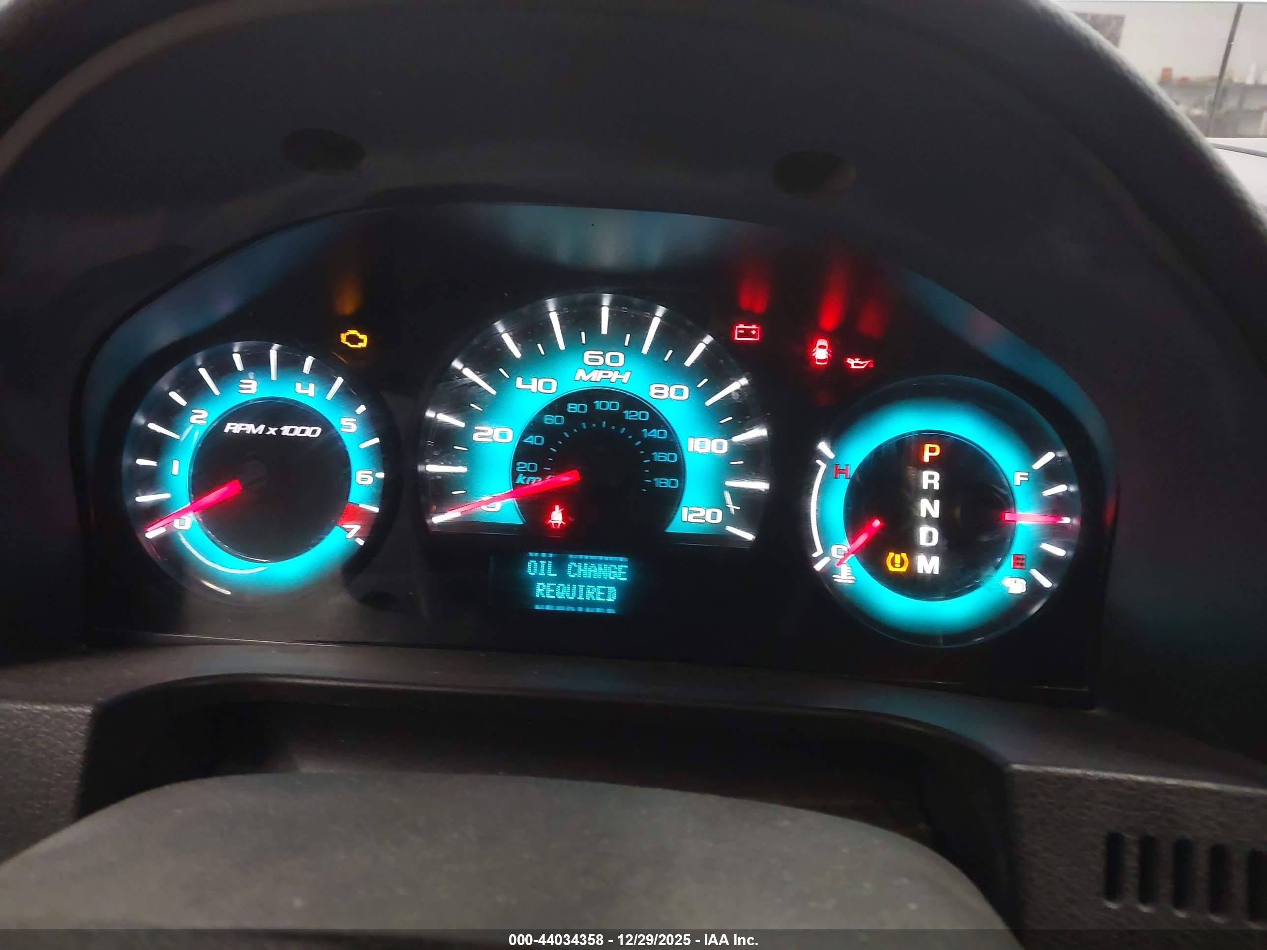 FORD FUSION image 7