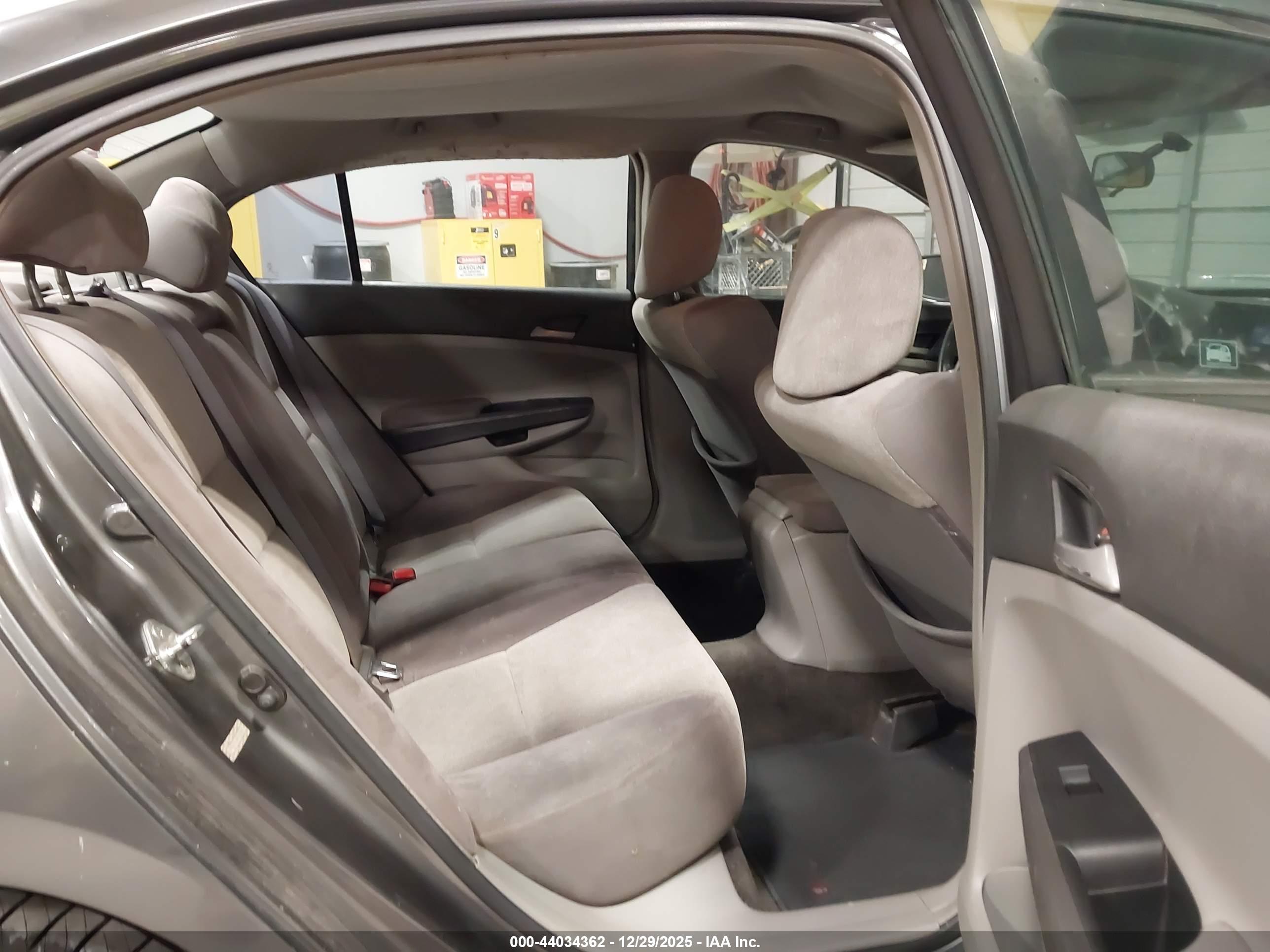HONDA ACCORD image 8