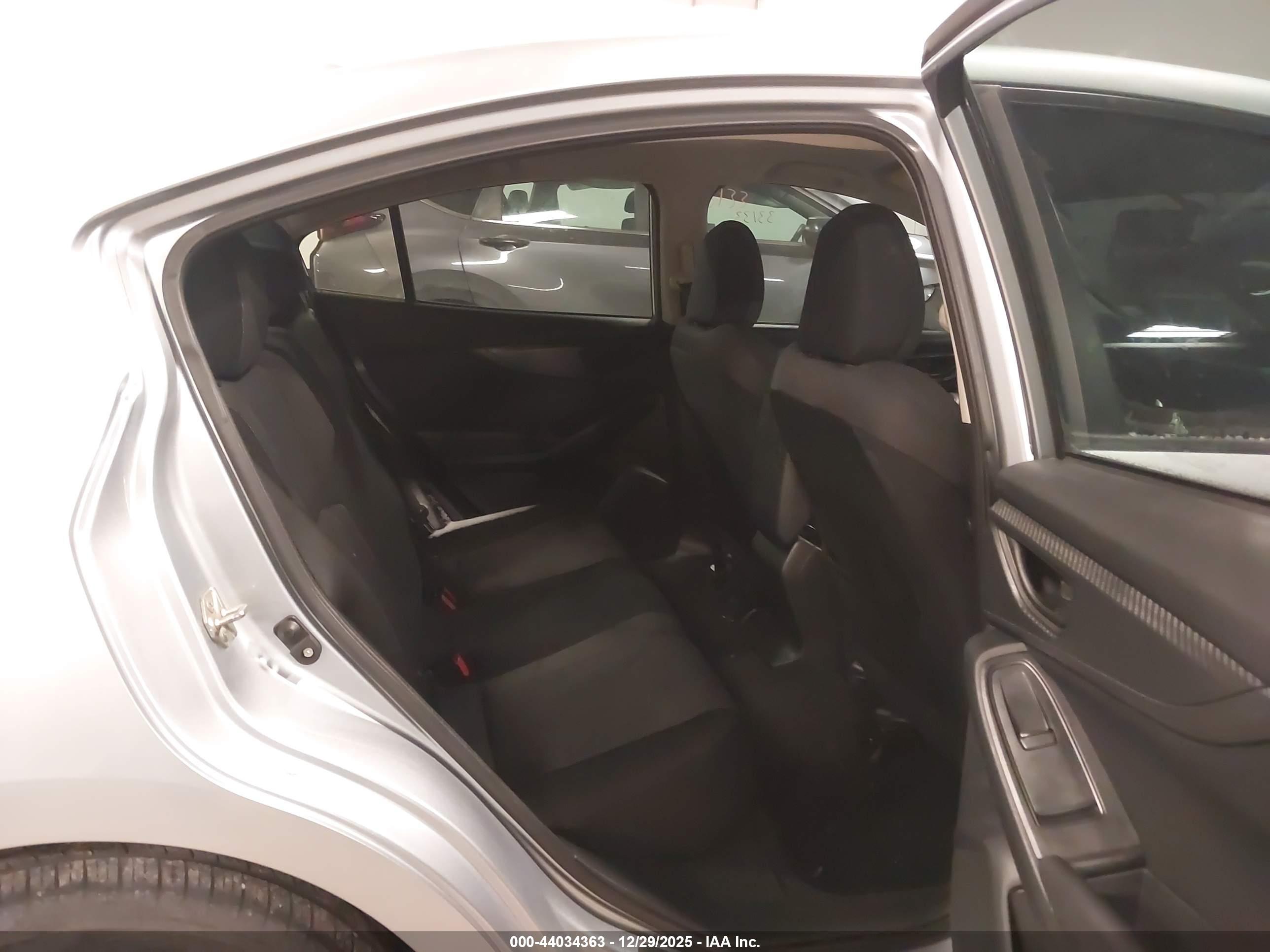 SUBARU IMPREZA image 8