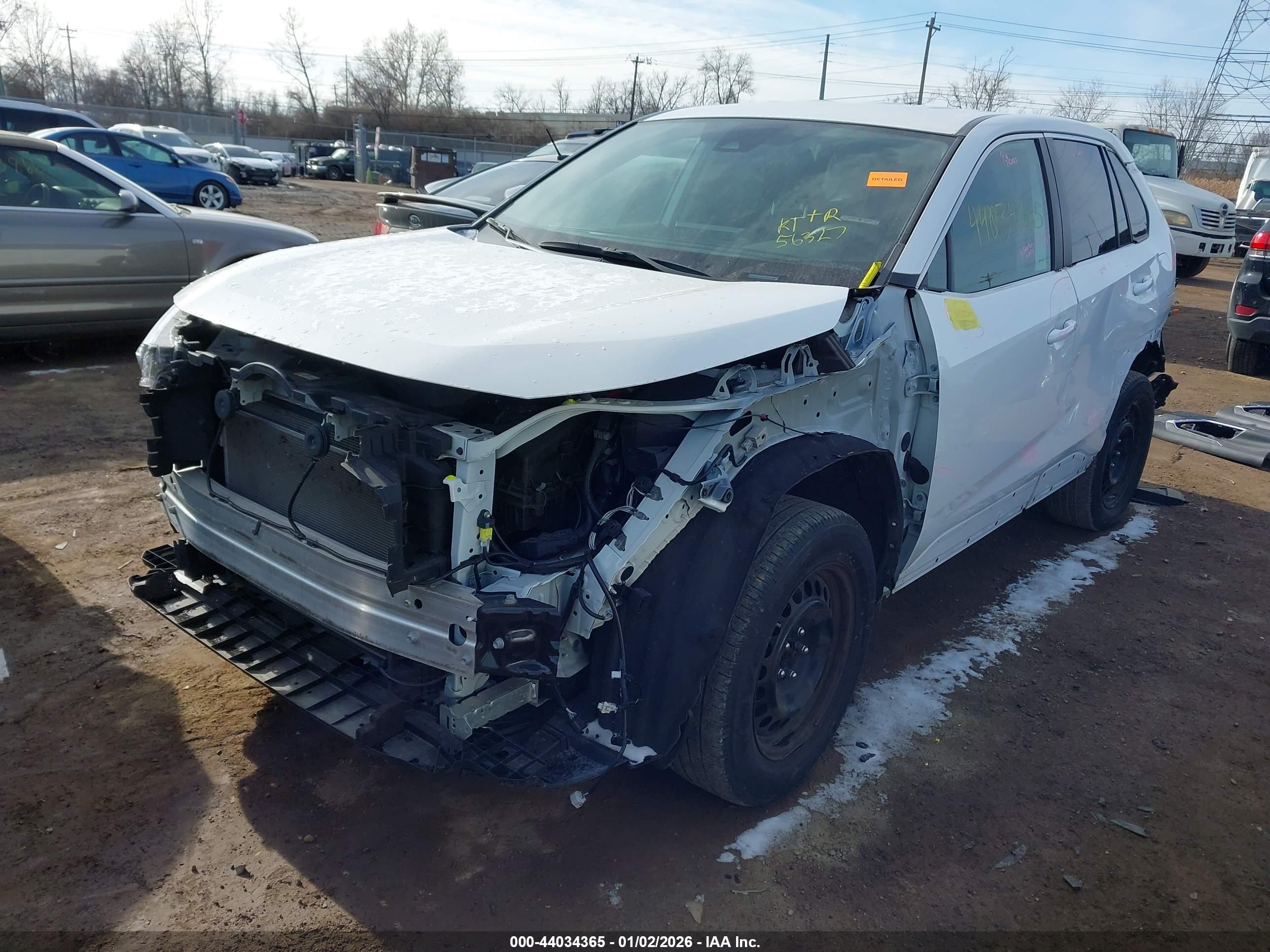 TOYOTA RAV4 image 2