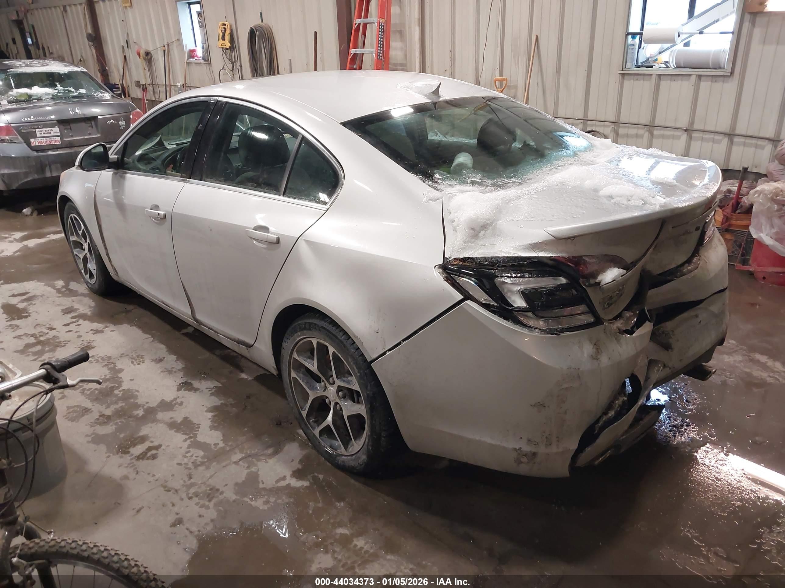 BUICK REGAL image 3