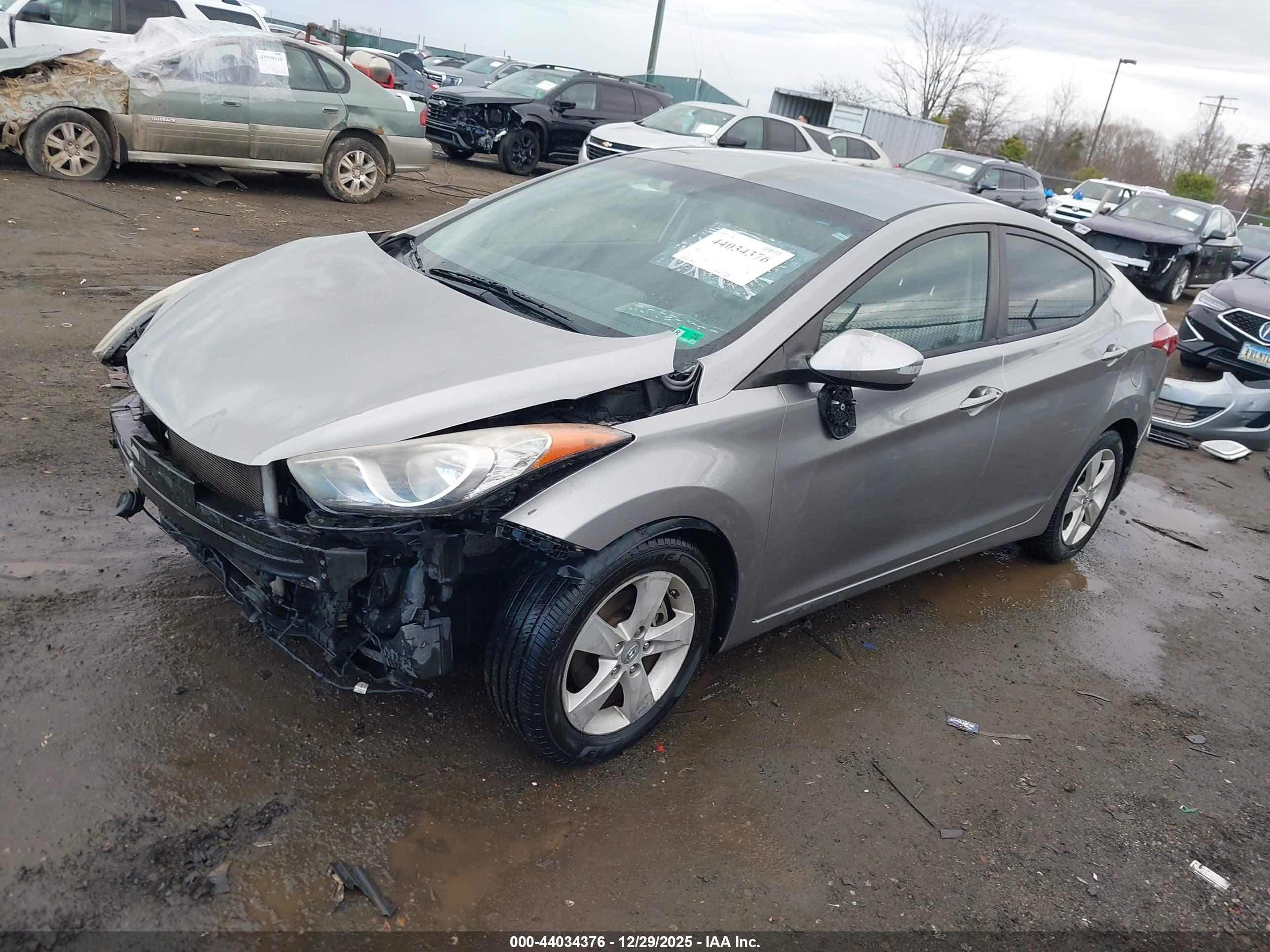HYUNDAI ELANTRA image 2