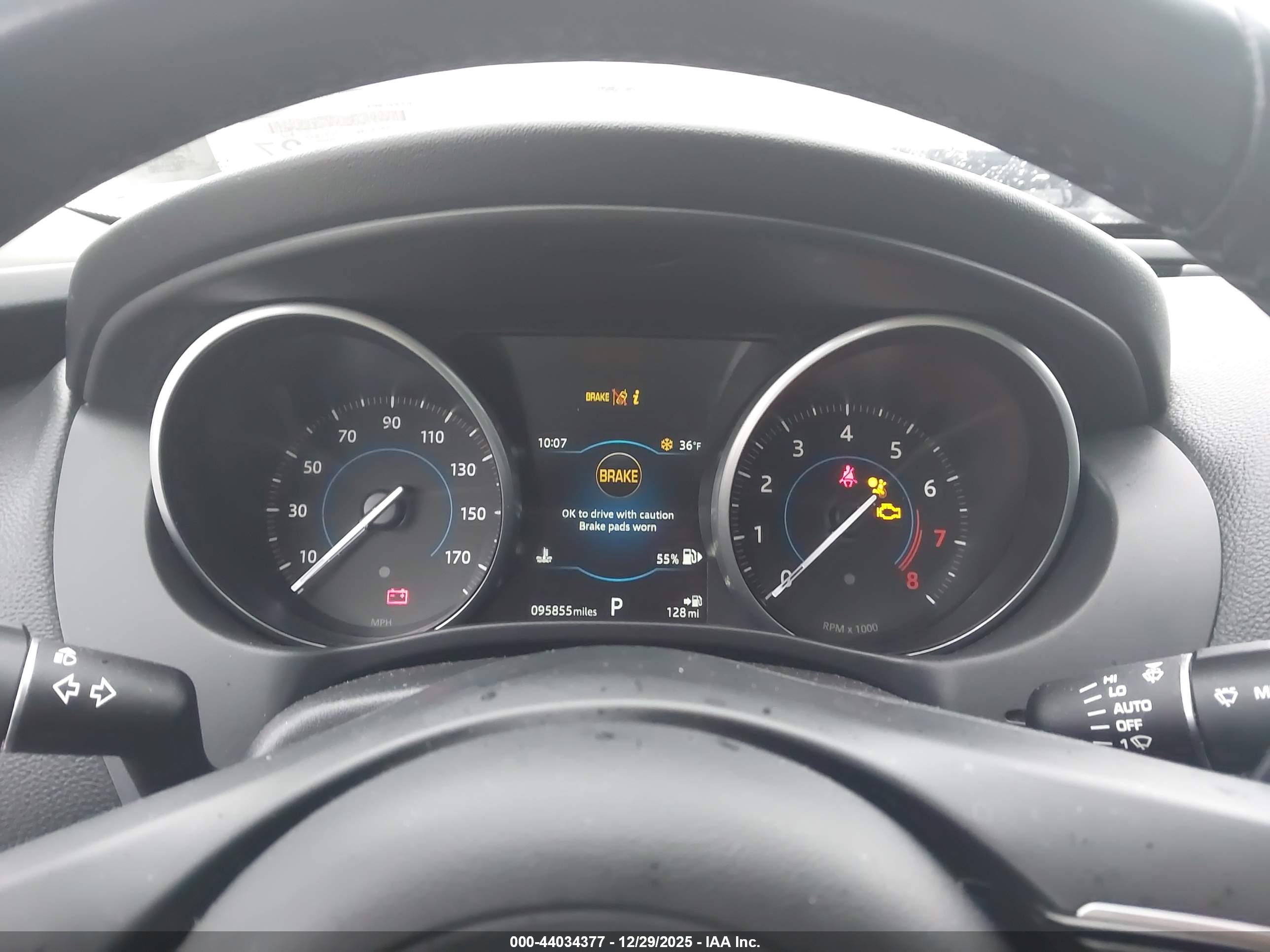 JAGUAR XE image 7