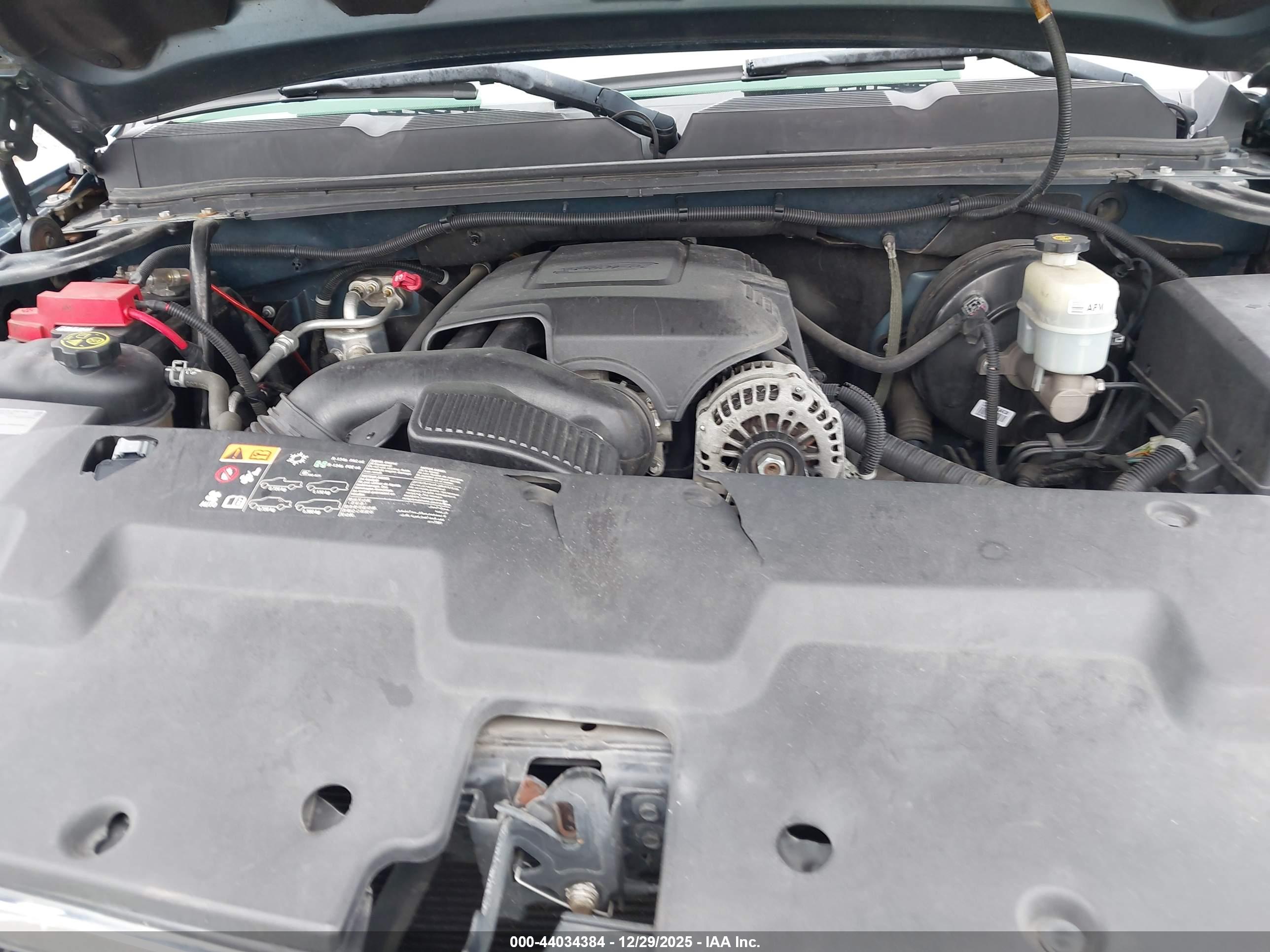 CHEVROLET SILVERADO image 10