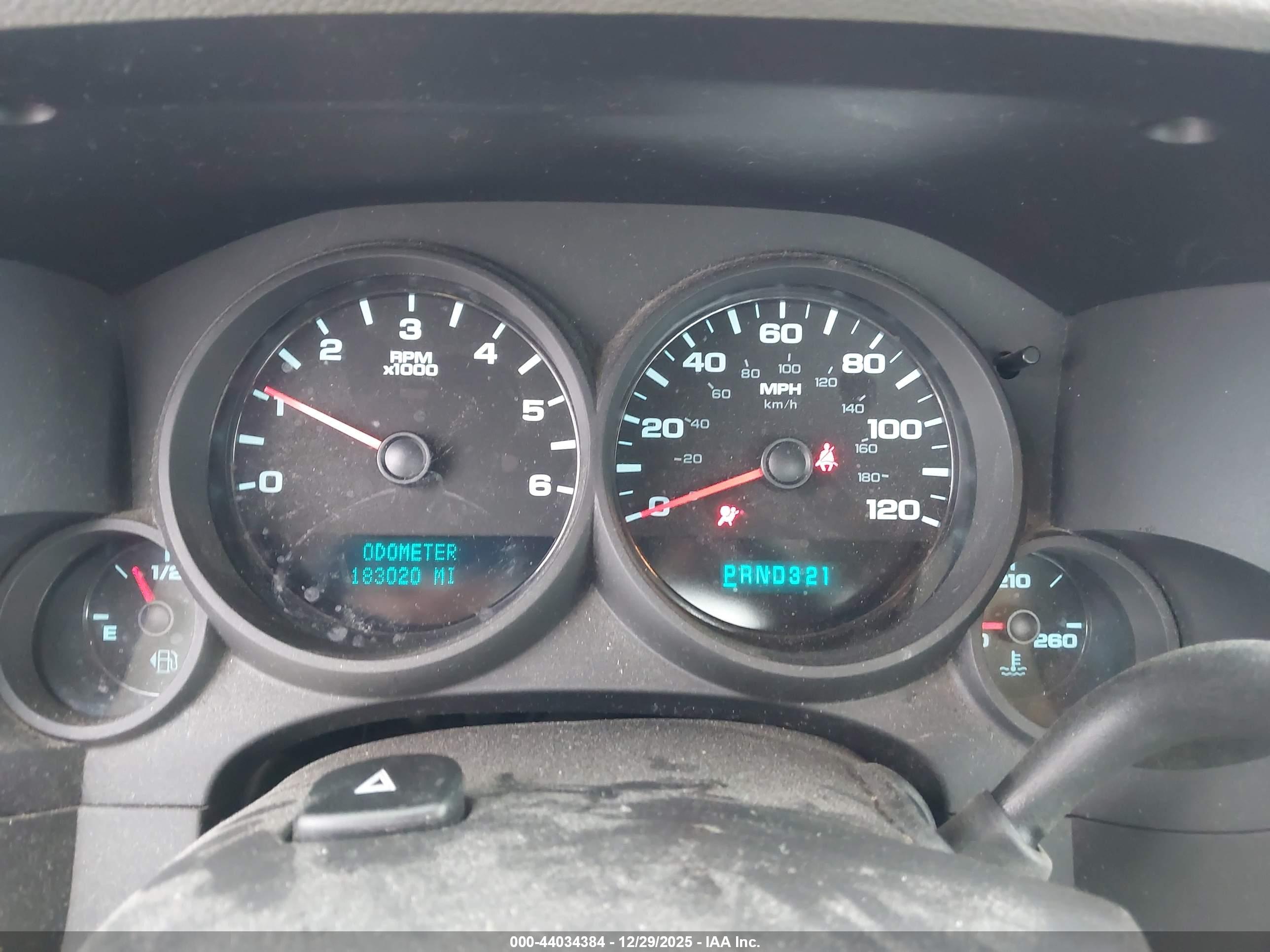 CHEVROLET SILVERADO image 7
