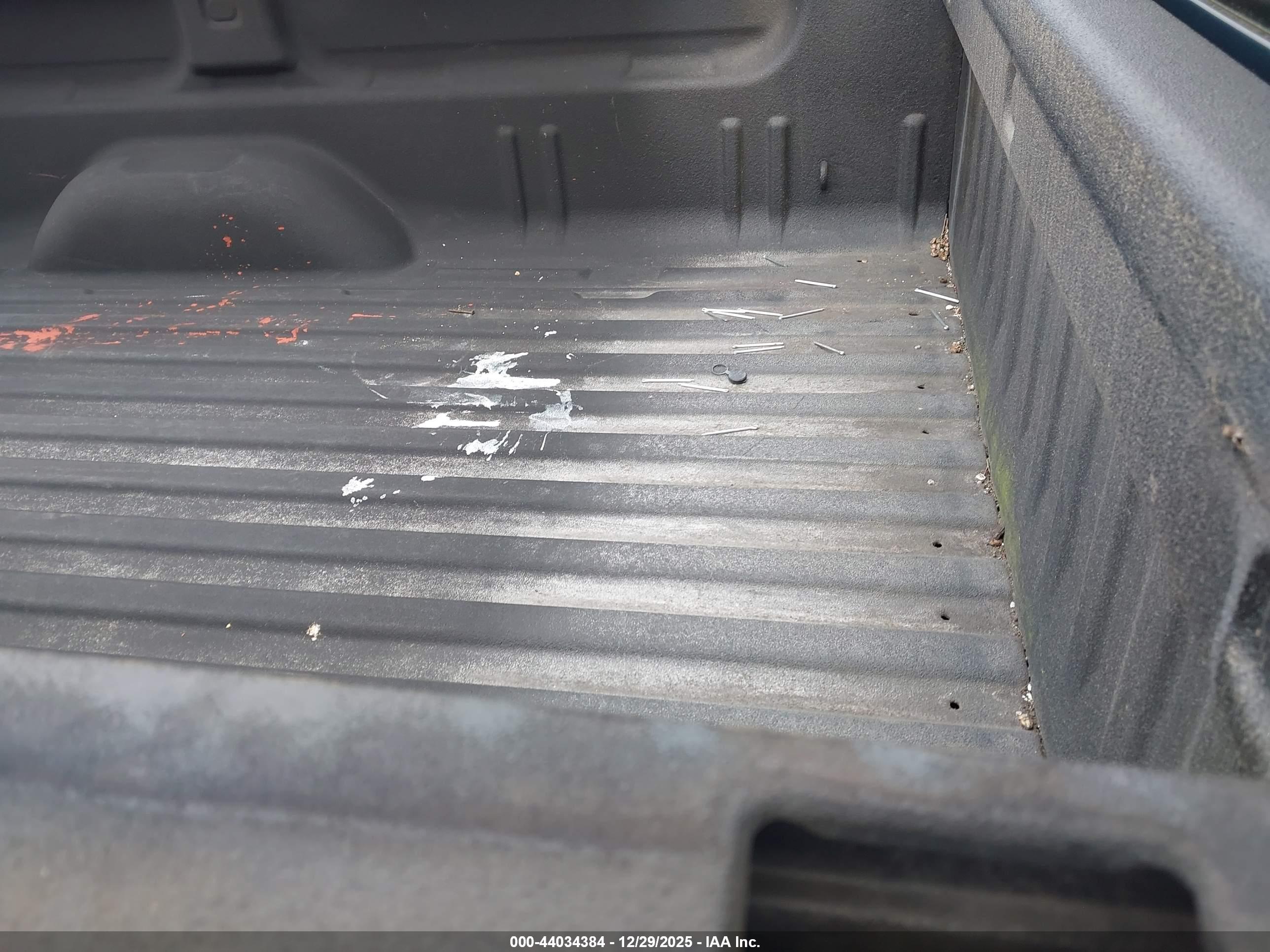 CHEVROLET SILVERADO image 8