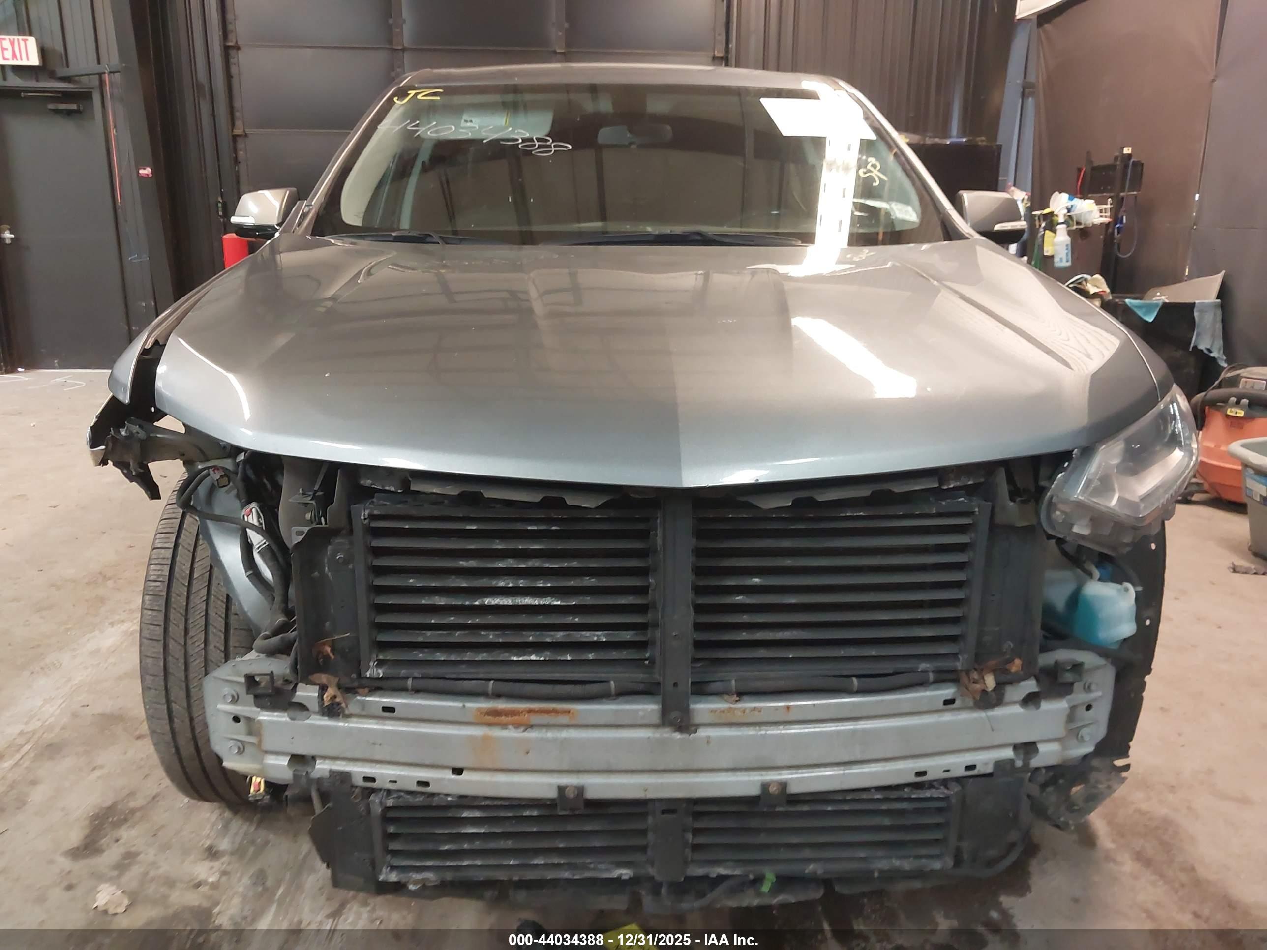 CHEVROLET TRAVERSE image 6