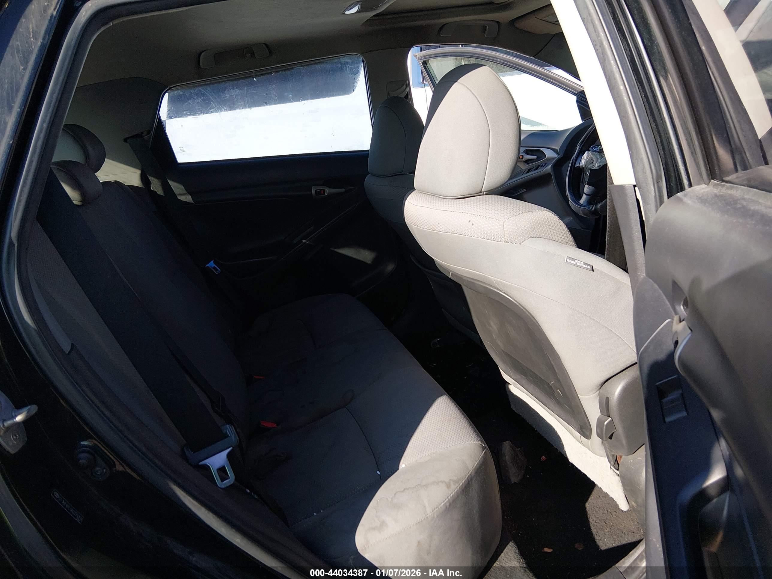 TOYOTA MATRIX image 8