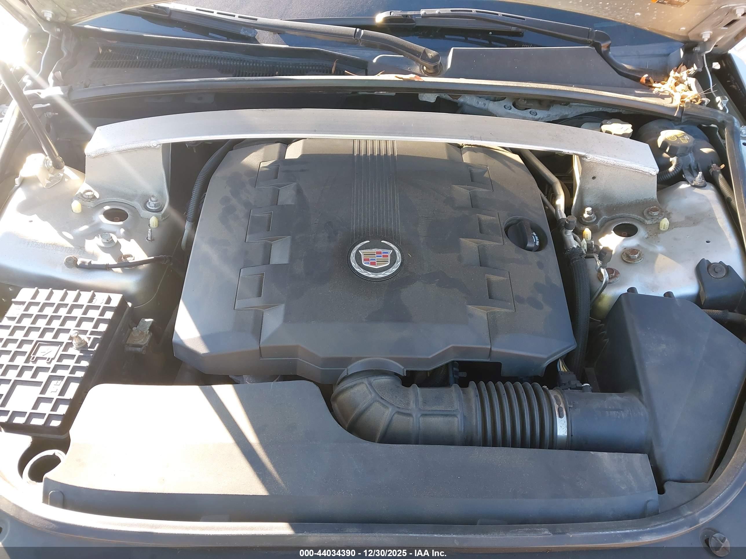 CADILLAC CTS image 10