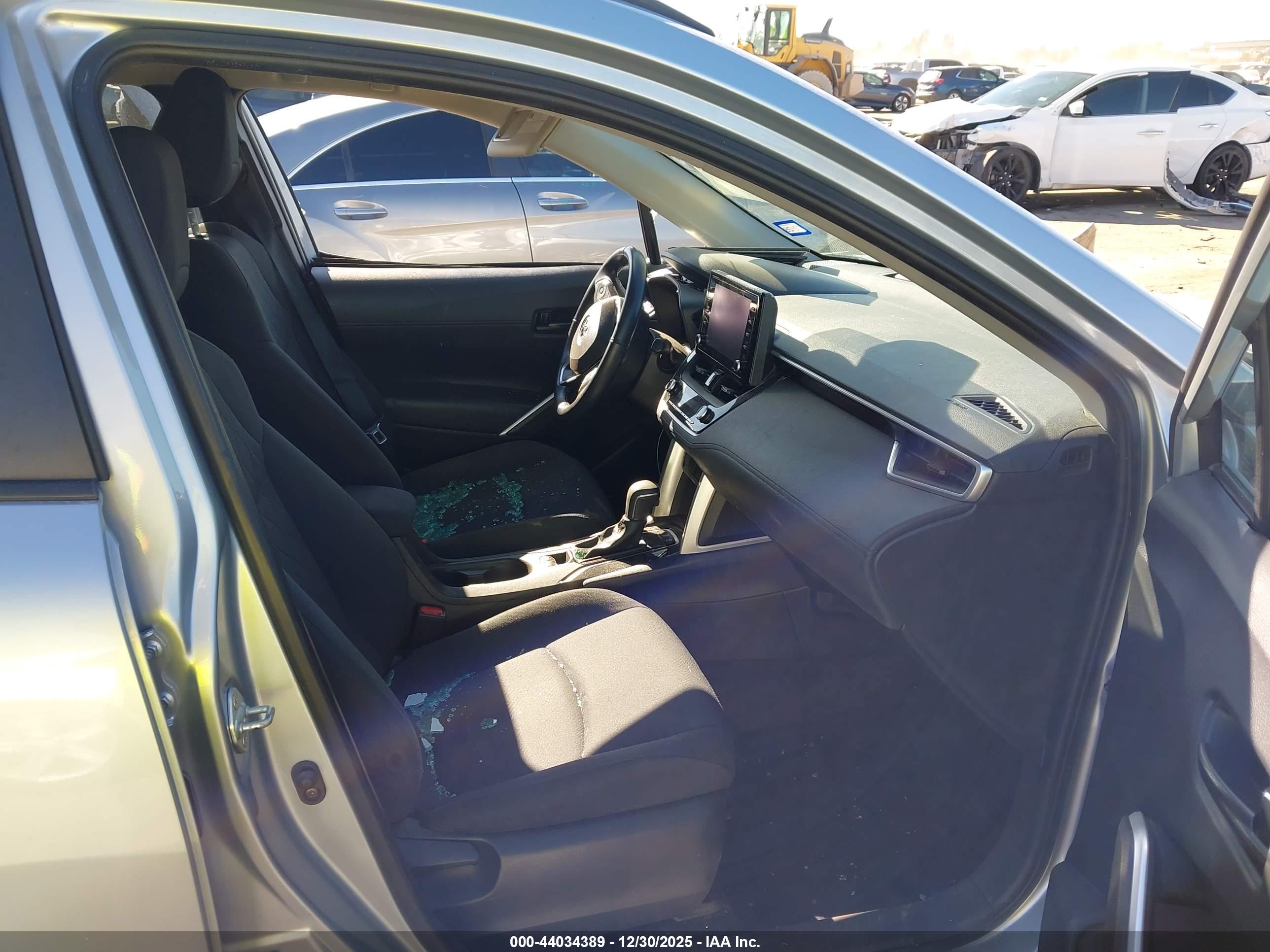 TOYOTA COROLLA image 5