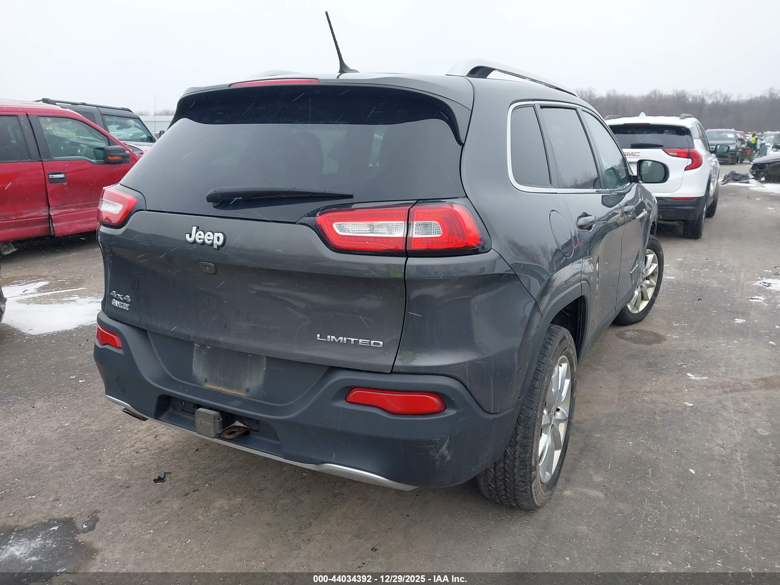 JEEP CHEROKEE image 4