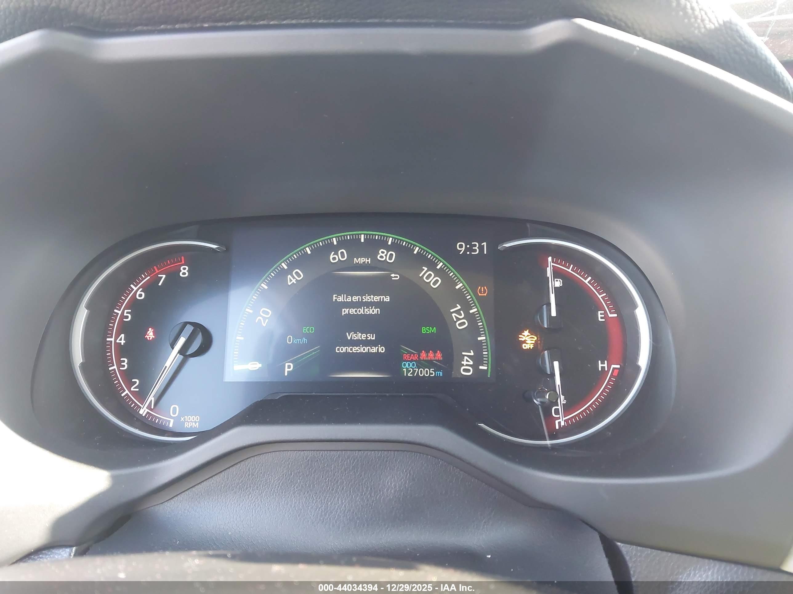 TOYOTA RAV4 image 7
