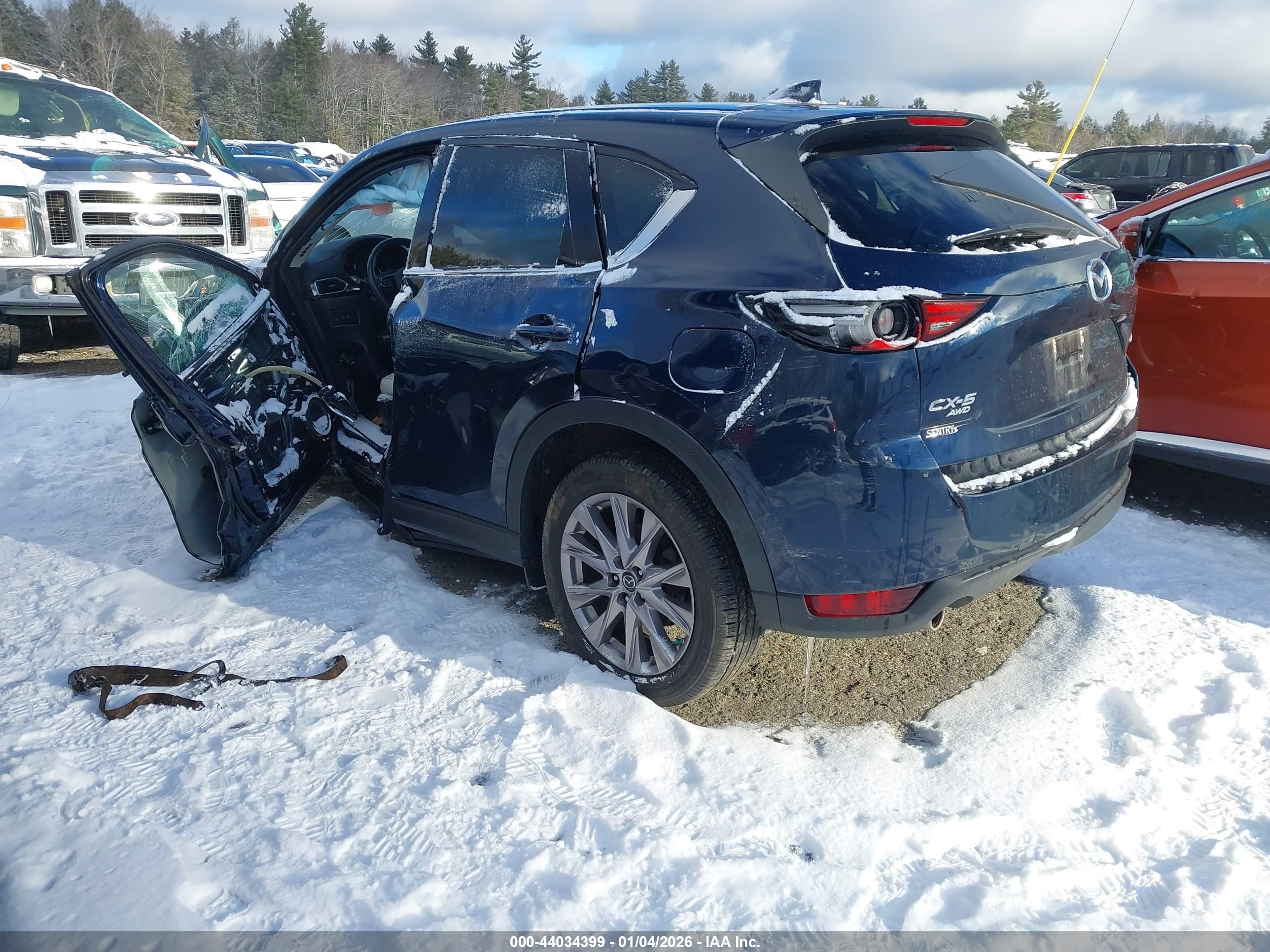 MAZDA CX-5 image 3