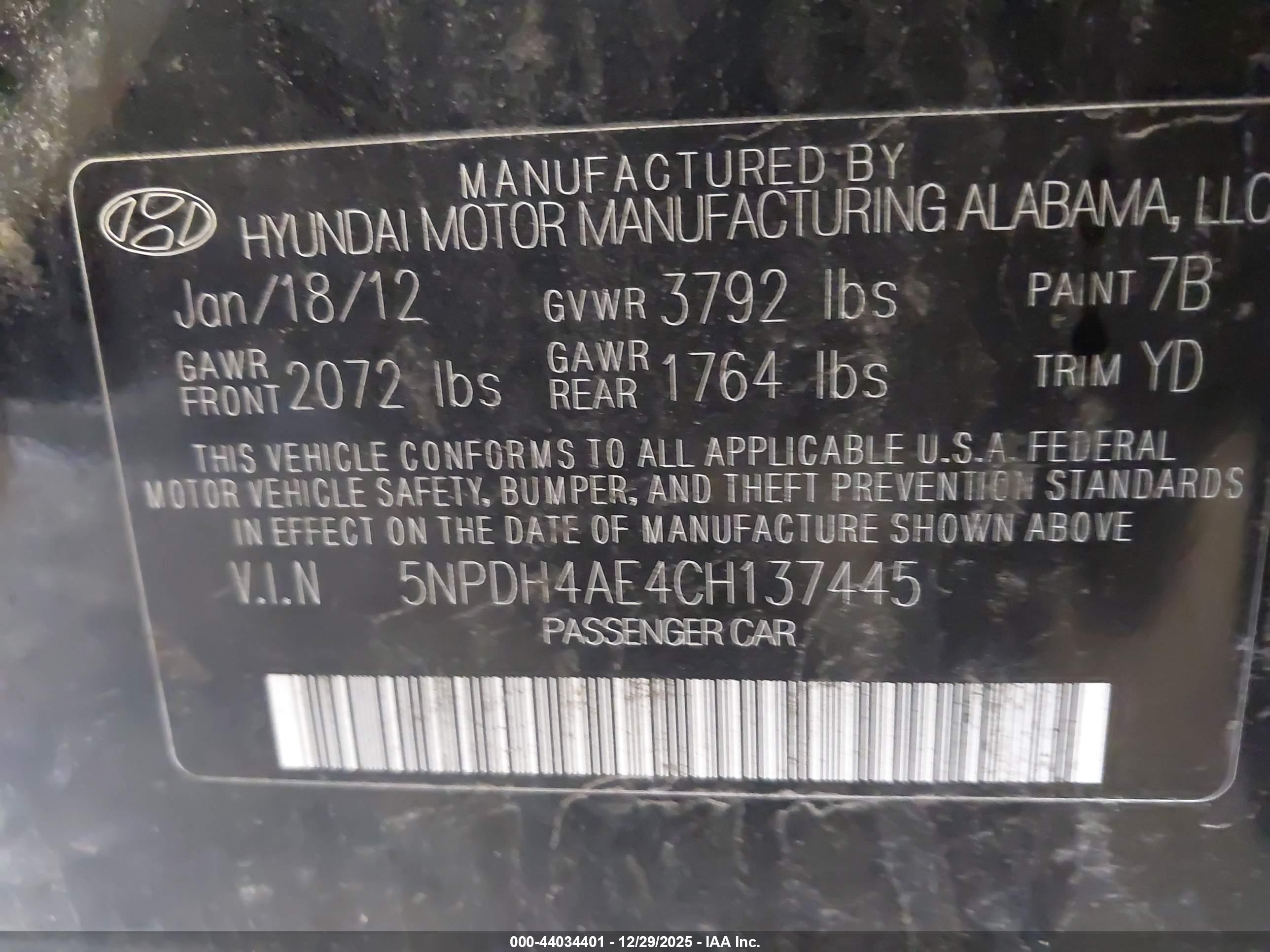 HYUNDAI ELANTRA image 9