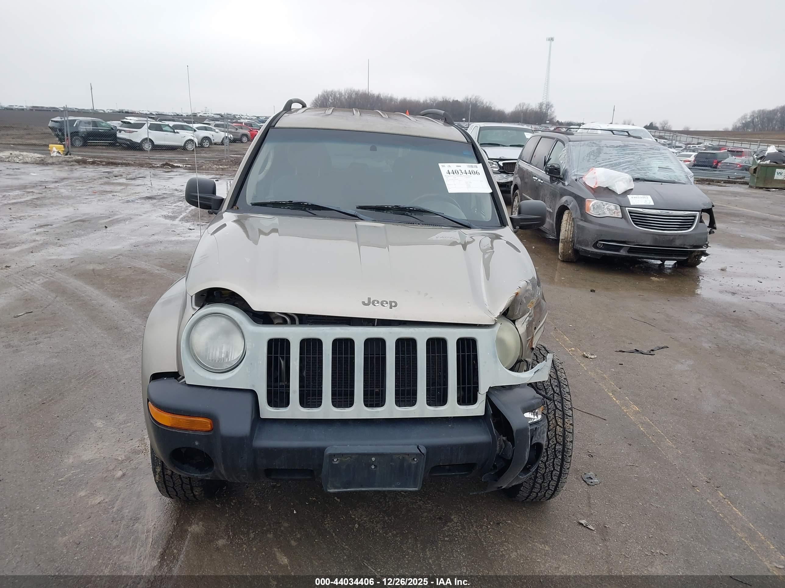 JEEP LIBERTY image 6