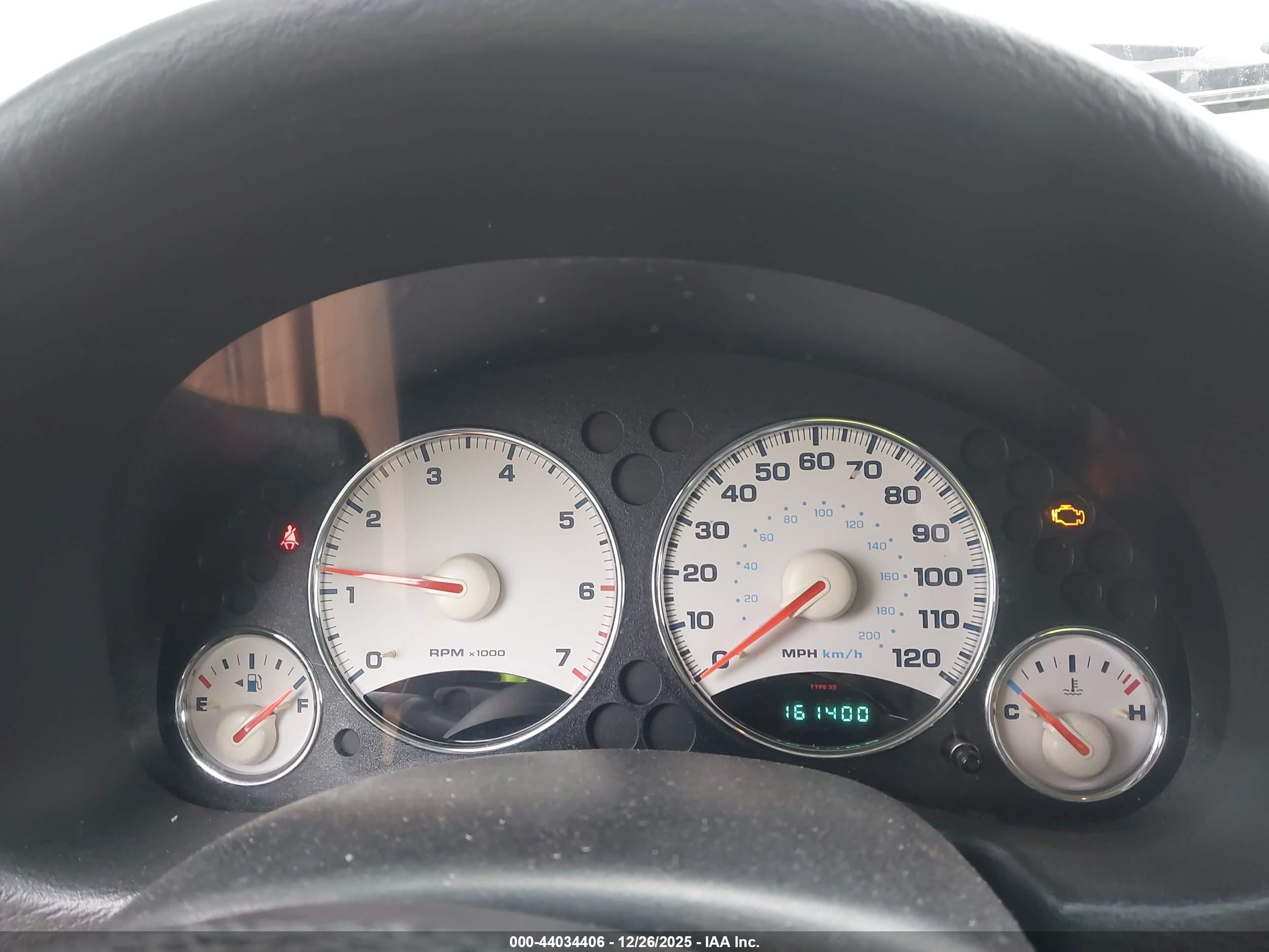 JEEP LIBERTY image 7