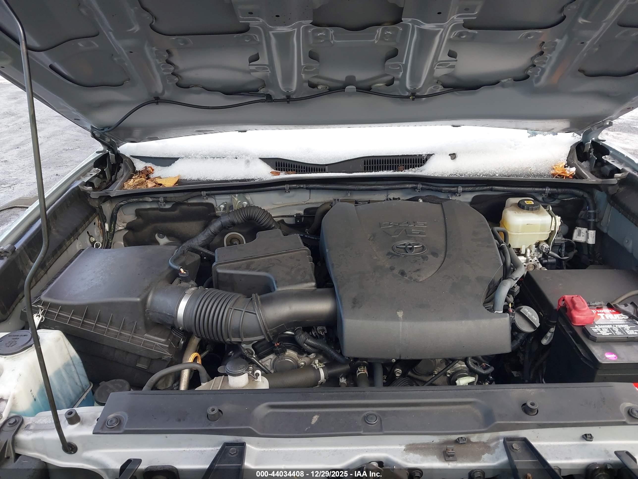 TOYOTA TACOMA image 10