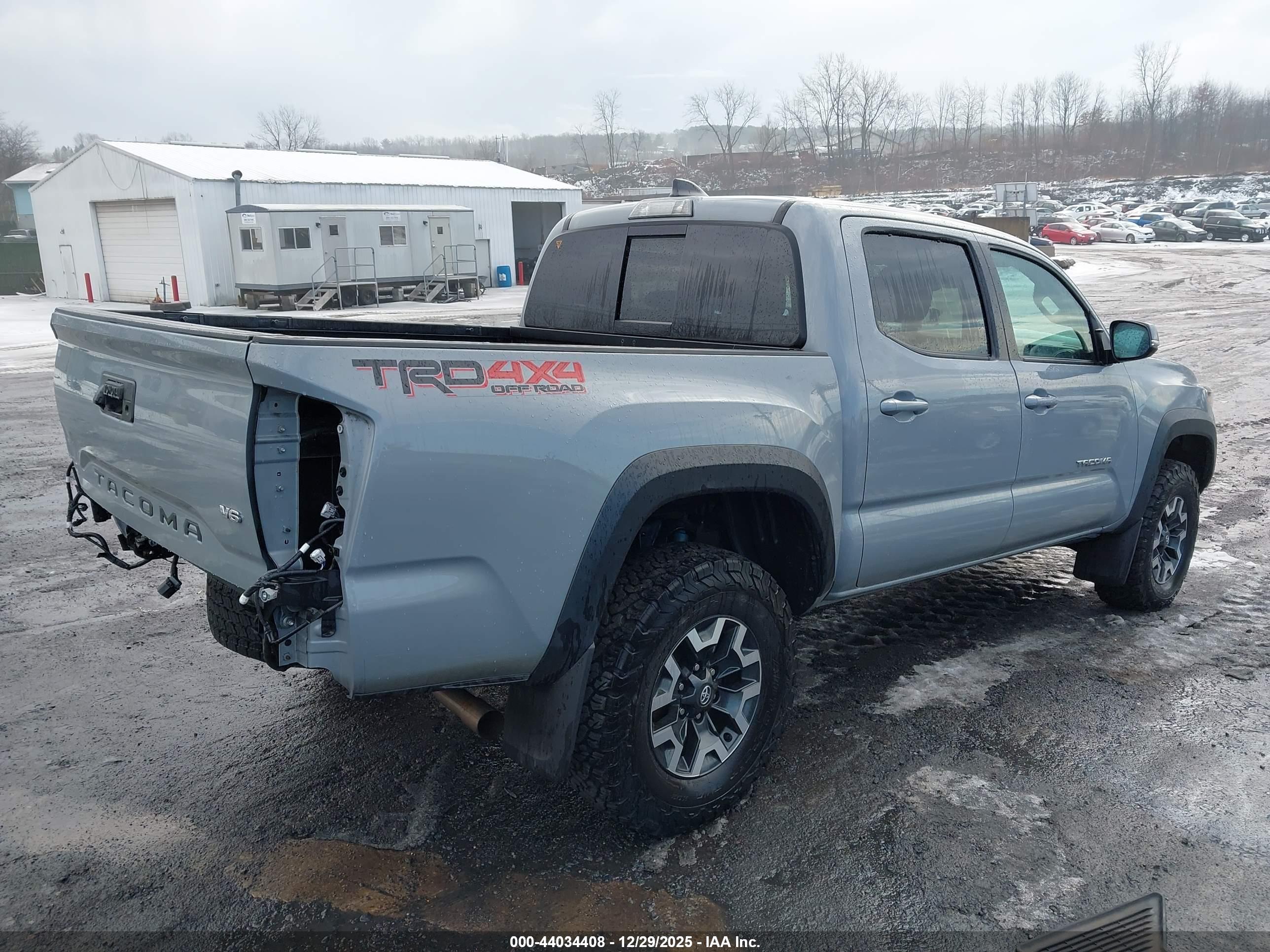 TOYOTA TACOMA image 4