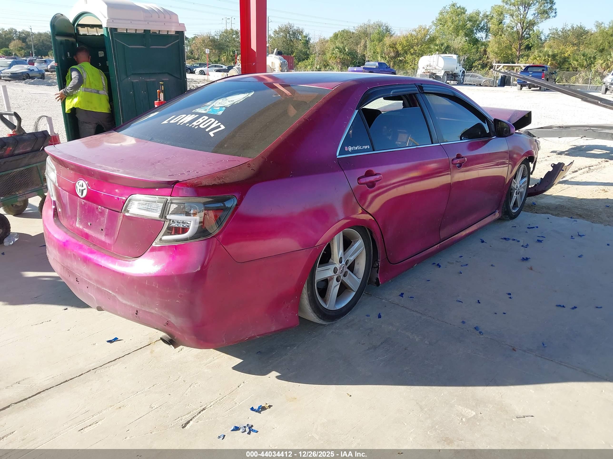 TOYOTA CAMRY image 4
