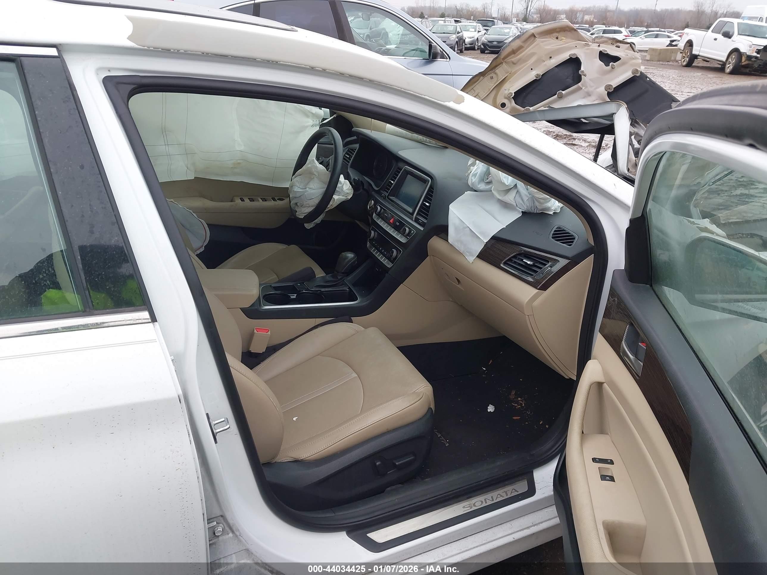 HYUNDAI SONATA image 5
