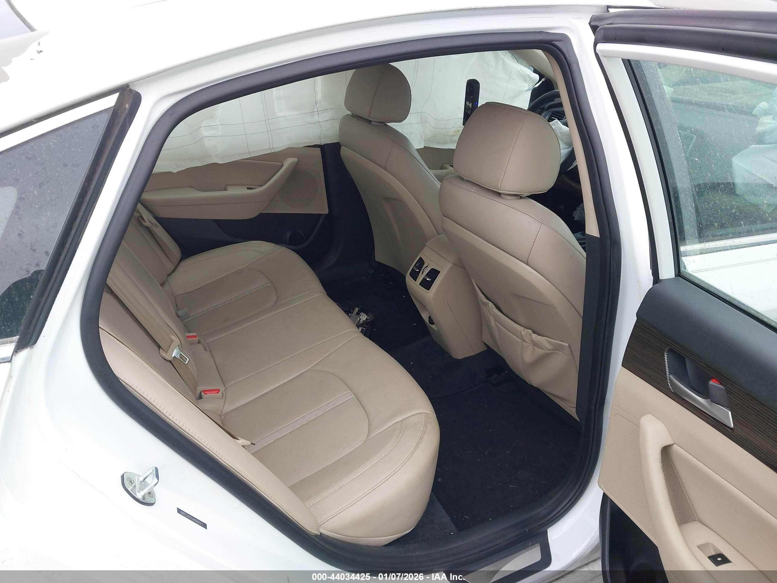 HYUNDAI SONATA image 8