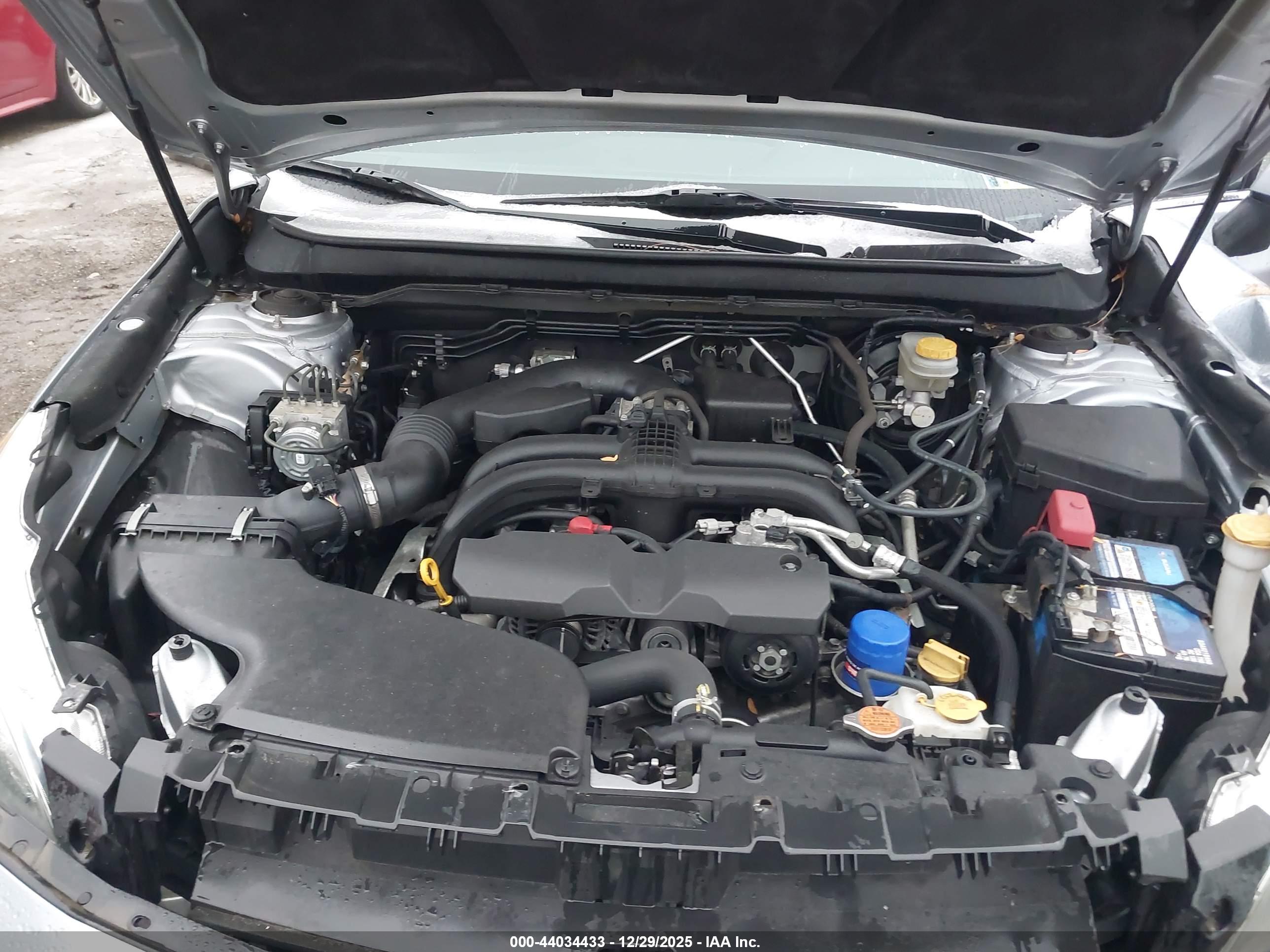 SUBARU OUTBACK image 10