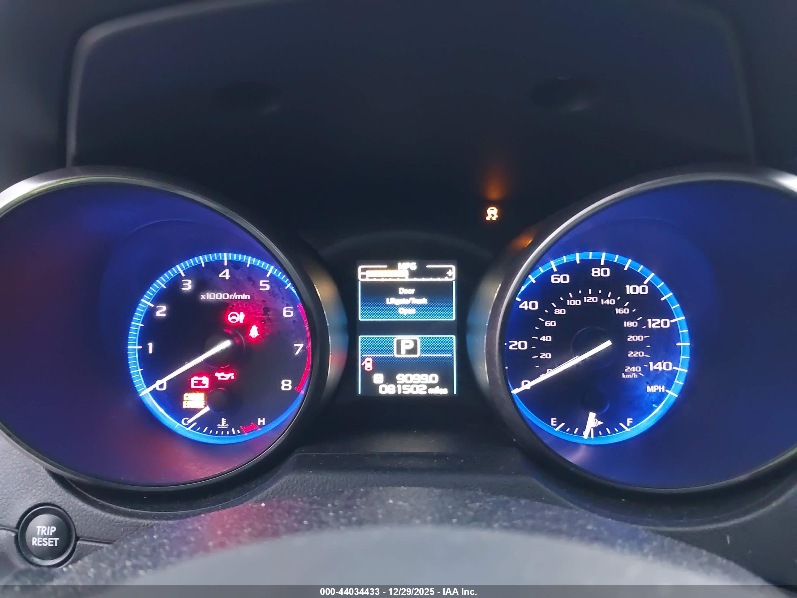 SUBARU OUTBACK image 7