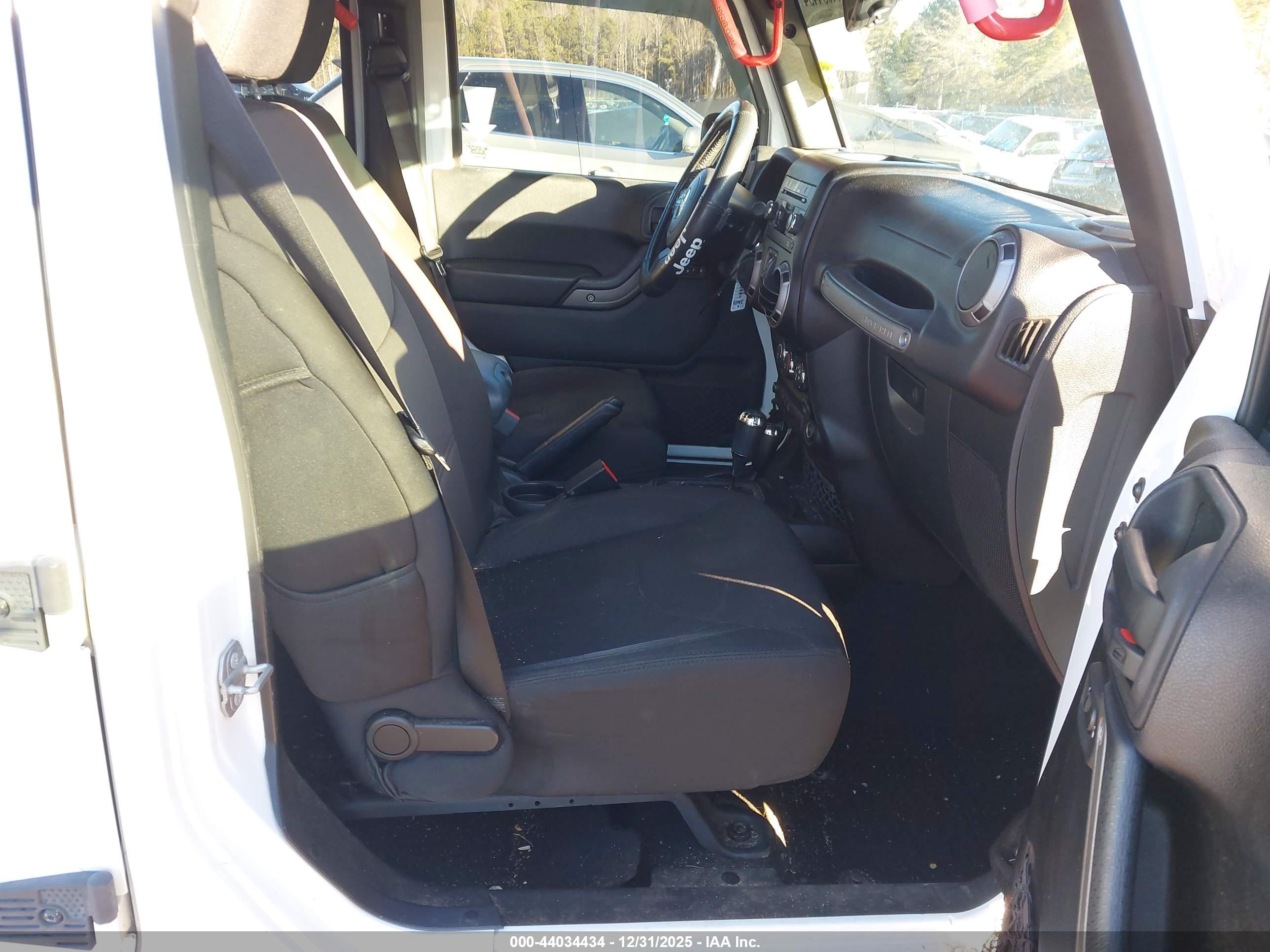 JEEP WRANGLER image 5
