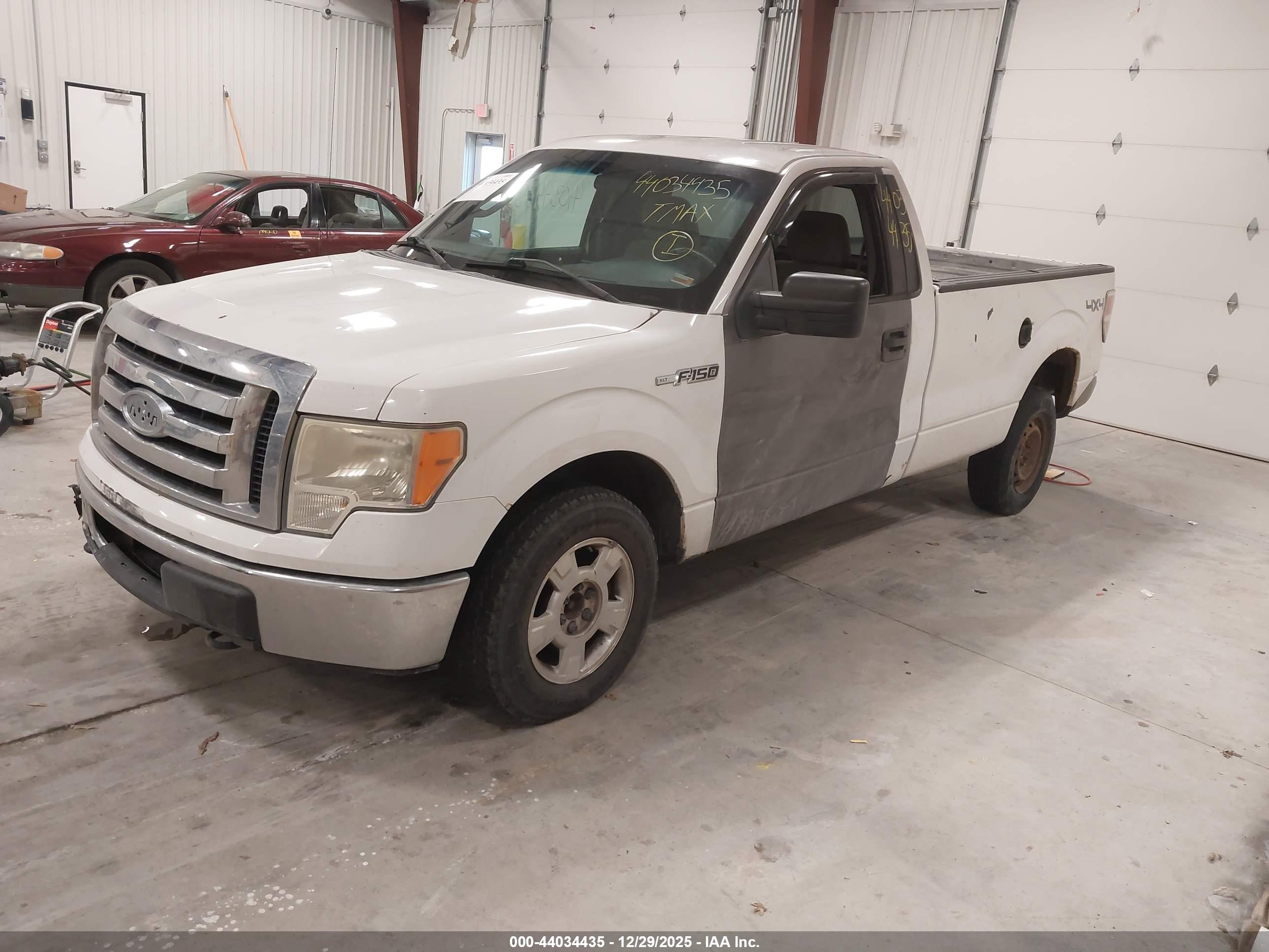 FORD F-150 image 2