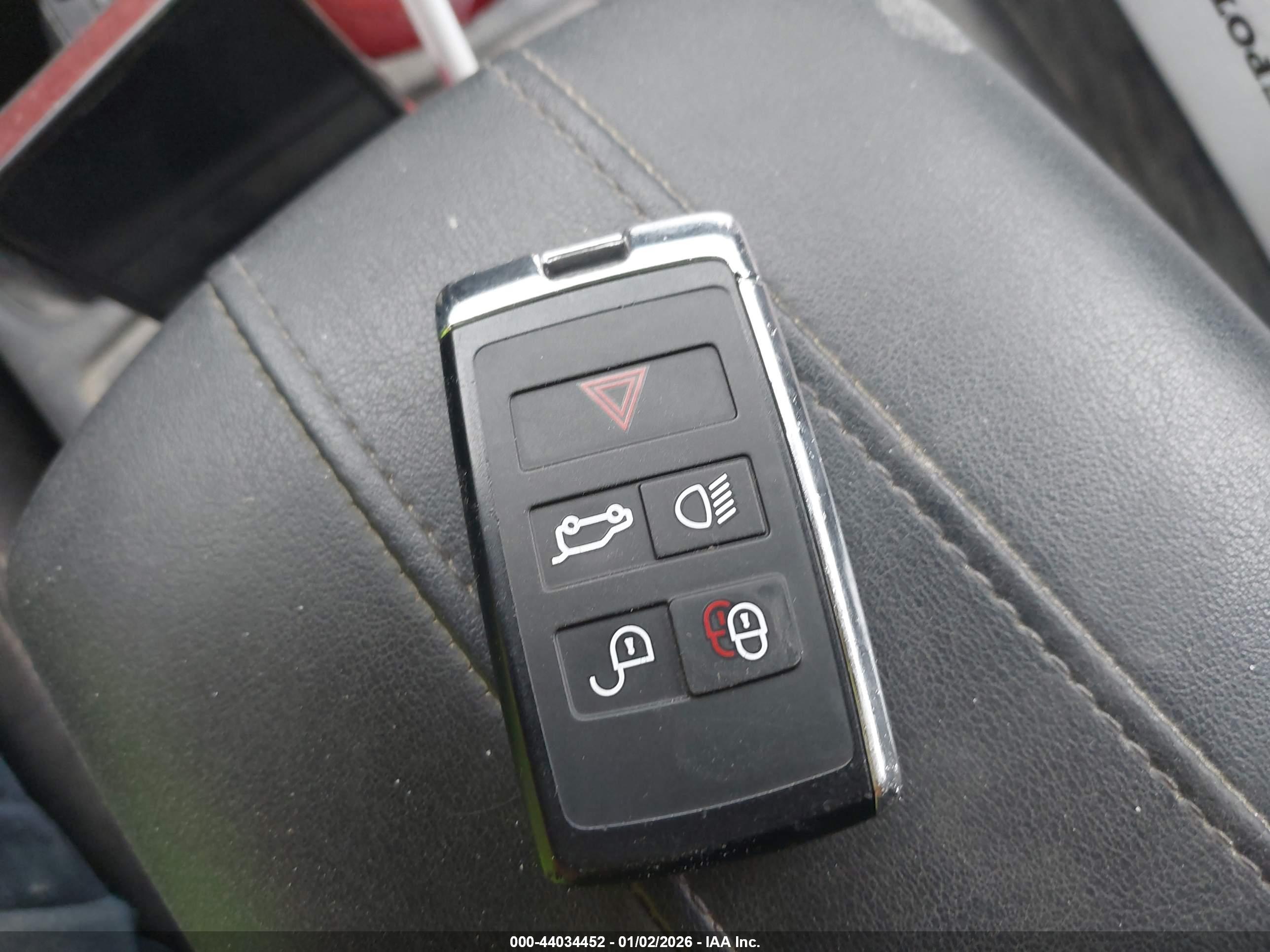 LAND ROVER image 11