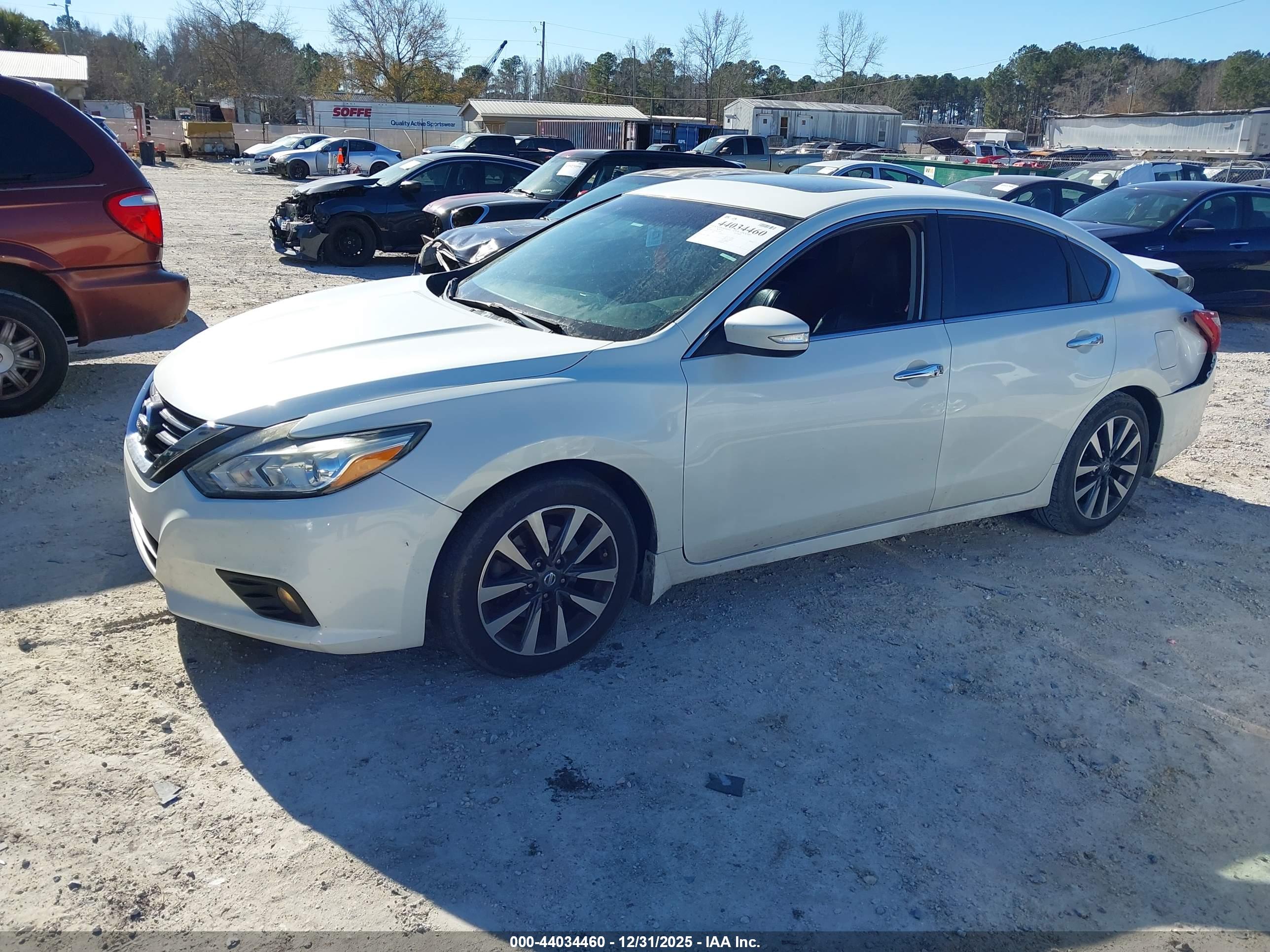 NISSAN ALTIMA image 2
